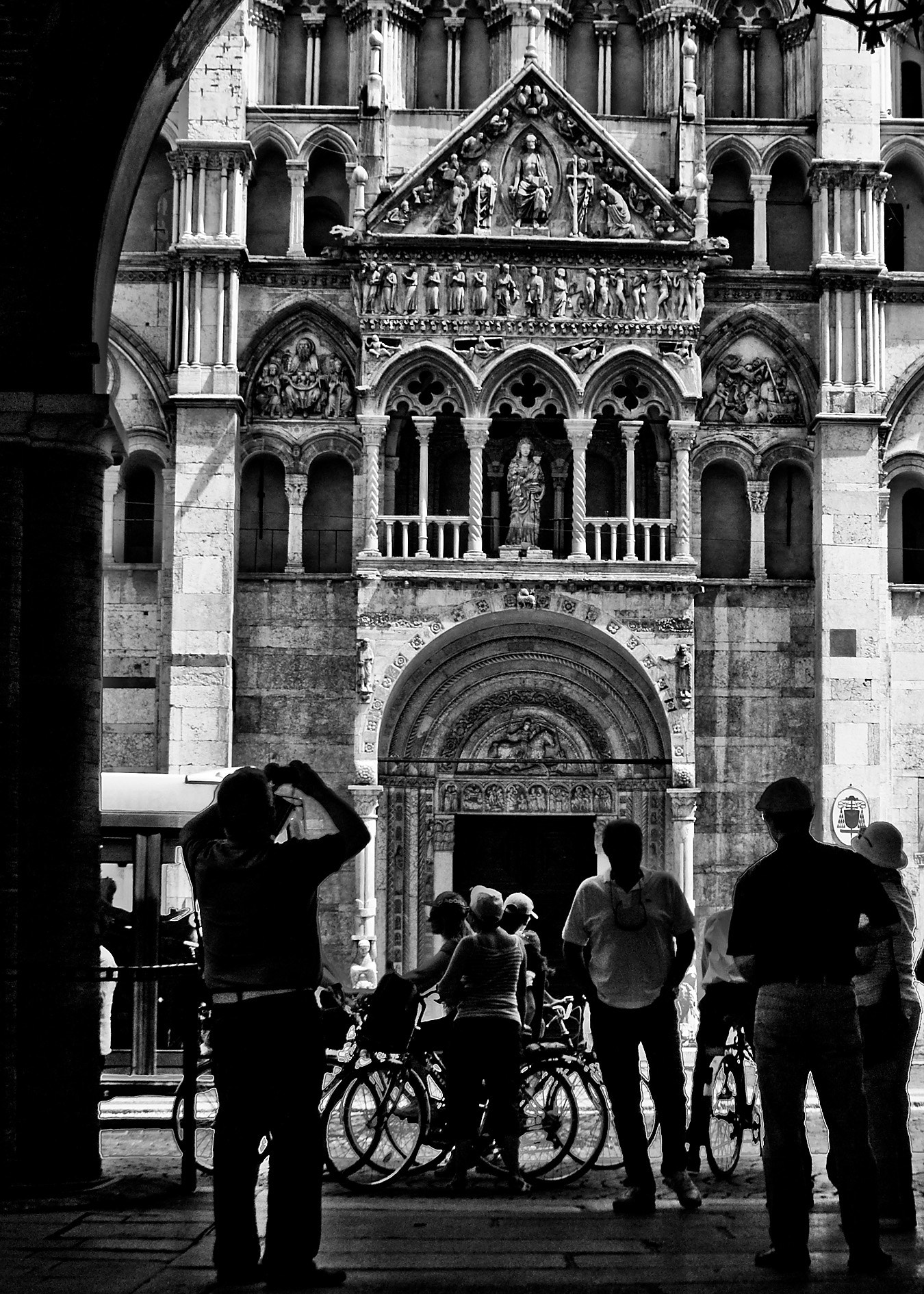Canon EF 28-105mm f/3.5-4.5 USM sample photo. Cattedrale di ferrara photography