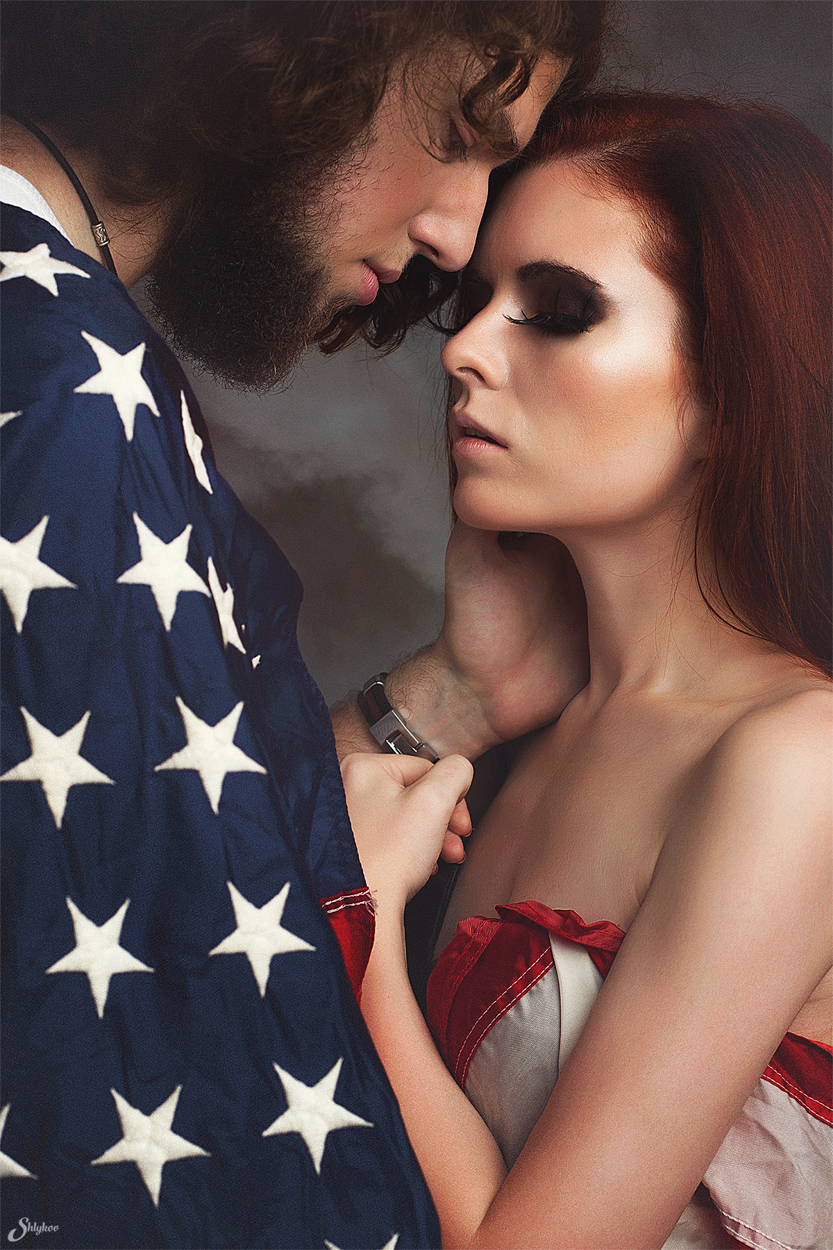 Canon EOS-1D Mark IV + Canon EF 50mm F1.8 II sample photo. Girl and man usa flag photography