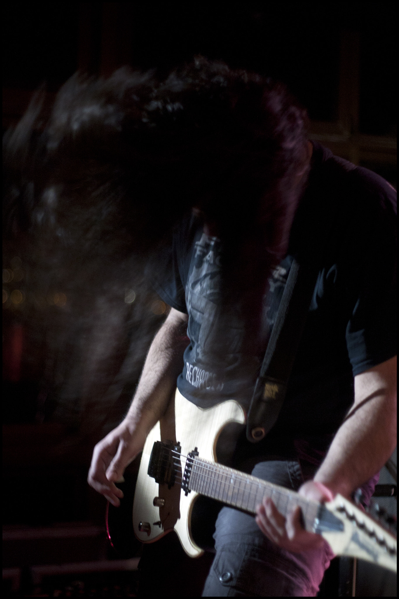 Canon EOS 30D + Canon EF 50mm F1.8 II sample photo. Headbangin' photography