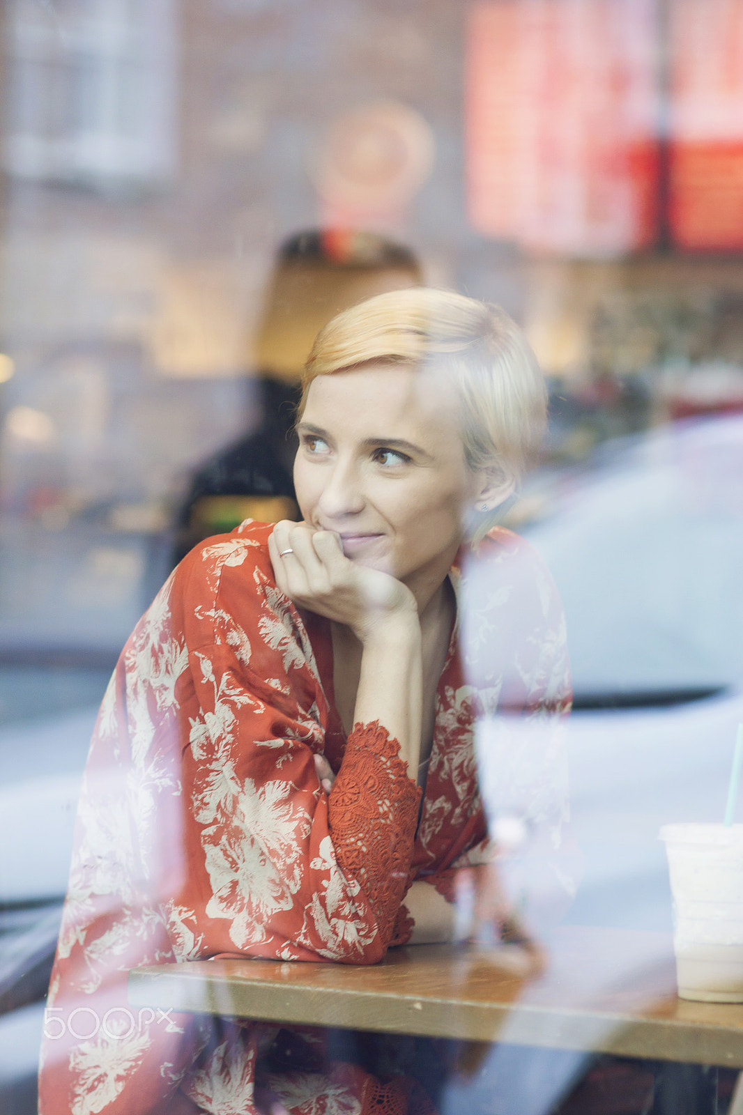 Sigma 85mm F1.4 EX DG HSM sample photo. Look out! photography