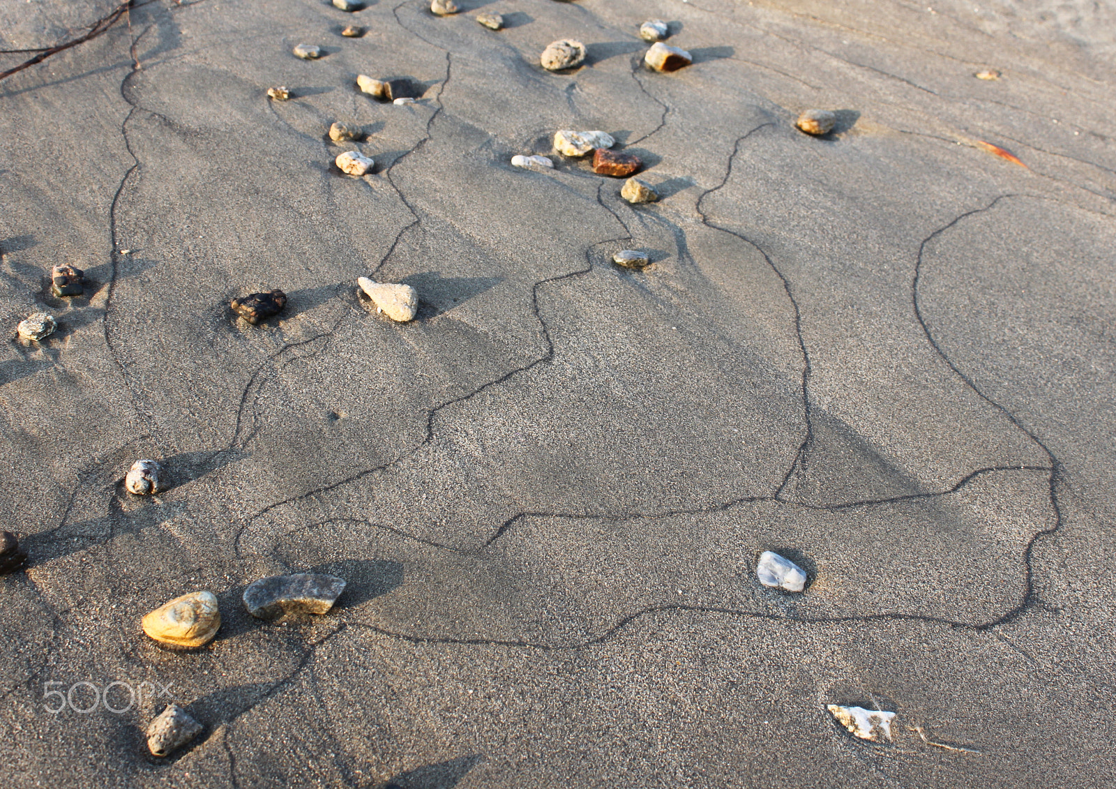 Canon EF-S 18-55mm F3.5-5.6 IS sample photo. Beach lines photography