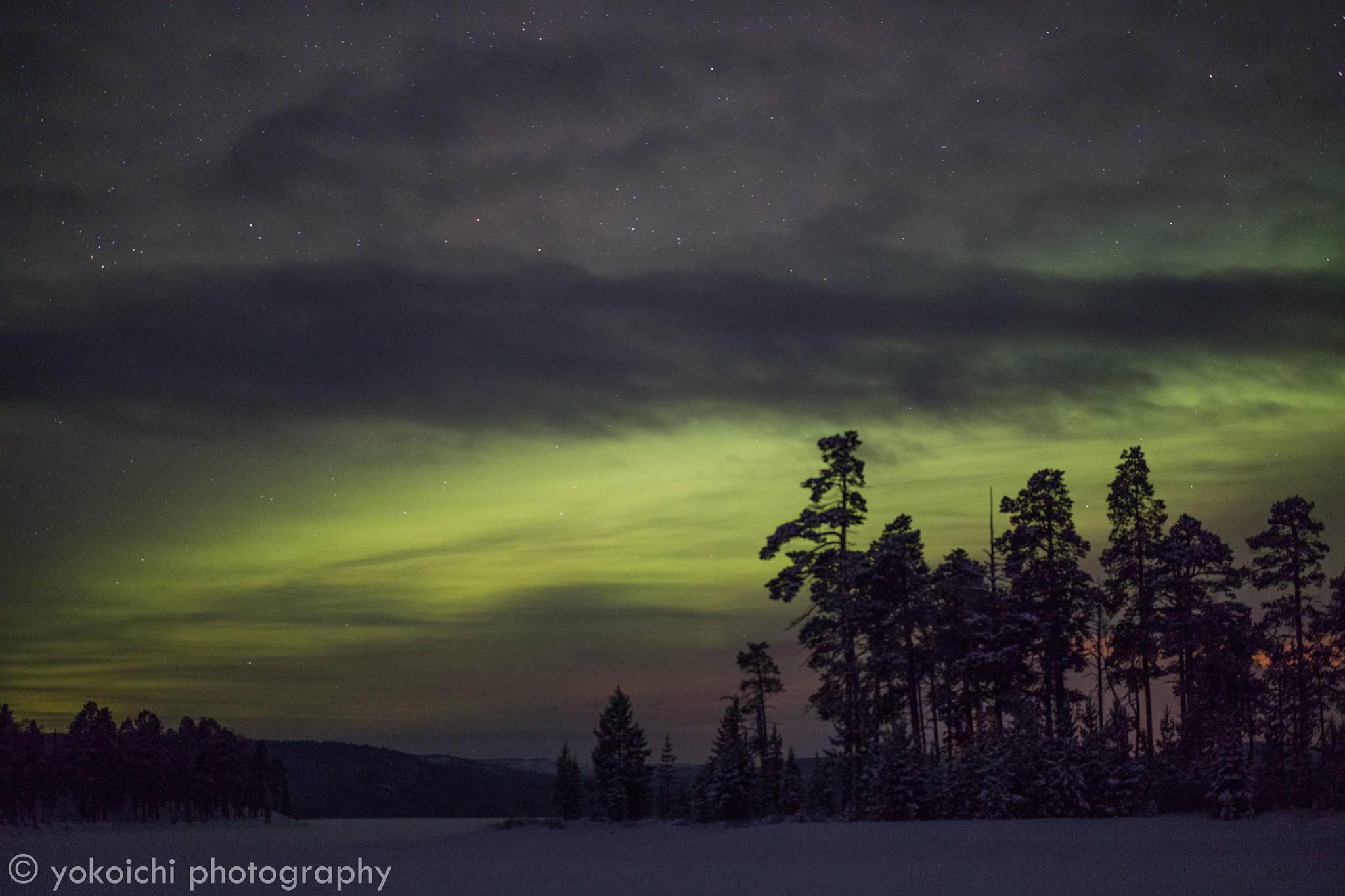 ZEISS Otus 85mm F1.4 sample photo. Northern lights-snow reflects- at rahajärvi, inari photography