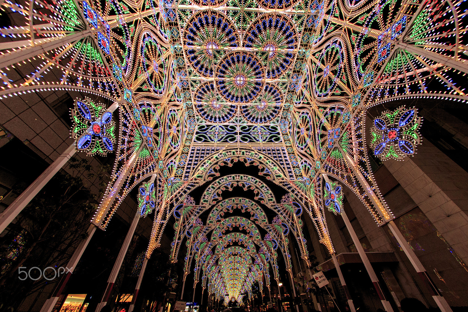 Canon EF 15mm F2.8 Fisheye sample photo. Kobe luminarie photography