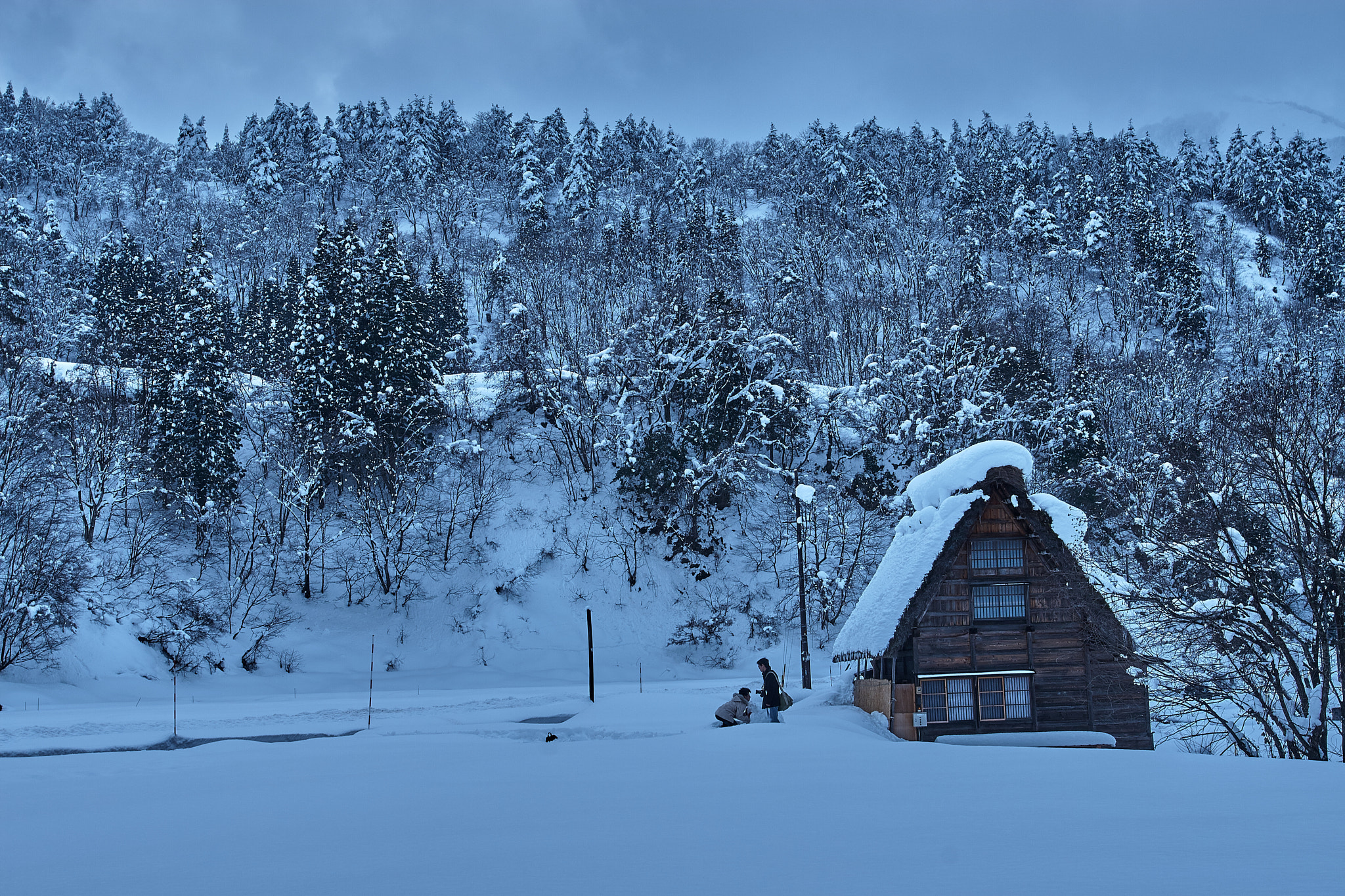 Canon EOS 30D + Canon EF 16-35mm F2.8L USM sample photo. Shirakawago photography