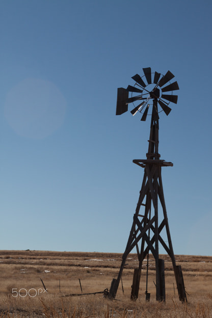 Canon EOS 500D (EOS Rebel T1i / EOS Kiss X3) sample photo. Derelict windmill photography