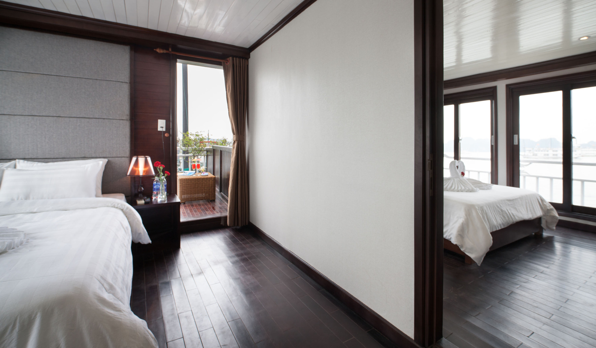 Canon EOS-1Ds Mark III sample photo. Aclass cruises in halong bay photography