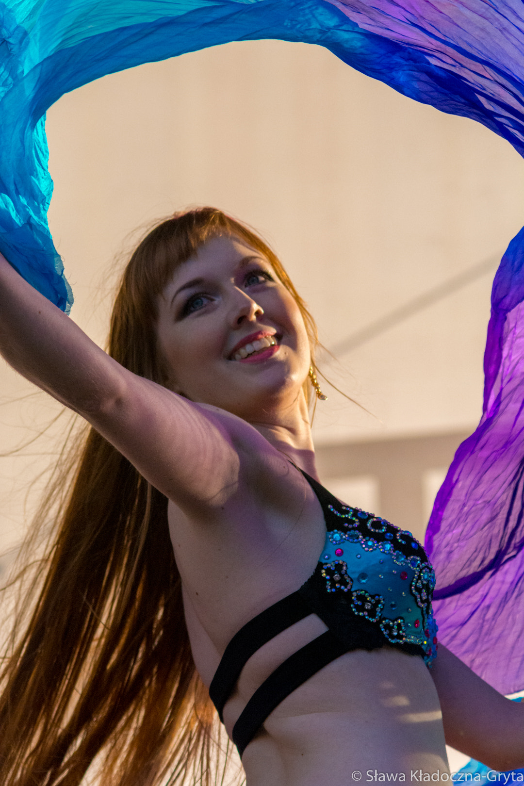 Nikon D7100 + AF Zoom-Nikkor 70-210mm f/4 sample photo. Dance photography