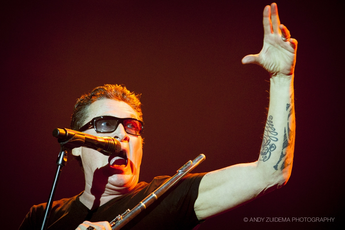 Canon EOS 5D Mark II + Canon EF 300mm F2.8L IS USM sample photo. Golden earring - live ziggo dome amsterdam, 2015 photography