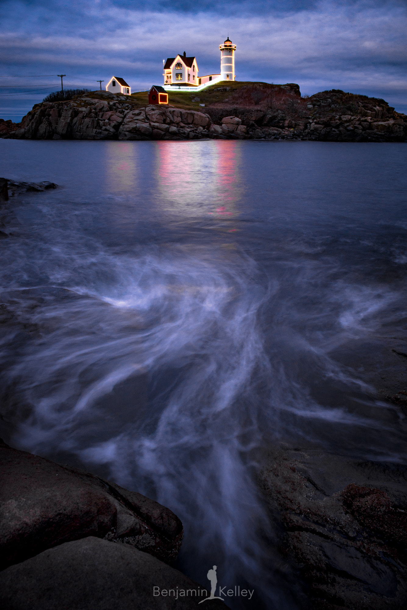 Samyang 12mm F2.8 ED AS NCS Fisheye sample photo. Holidays at the light photography