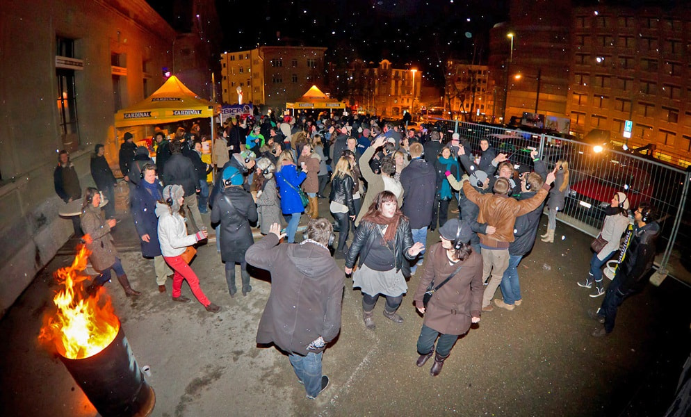 Canon EF 8-15mm F4L Fisheye USM sample photo. Silent disco kopfhoerer vermietung photography