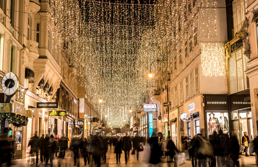 Christmas Shopping by Marc Richter on 500px.com