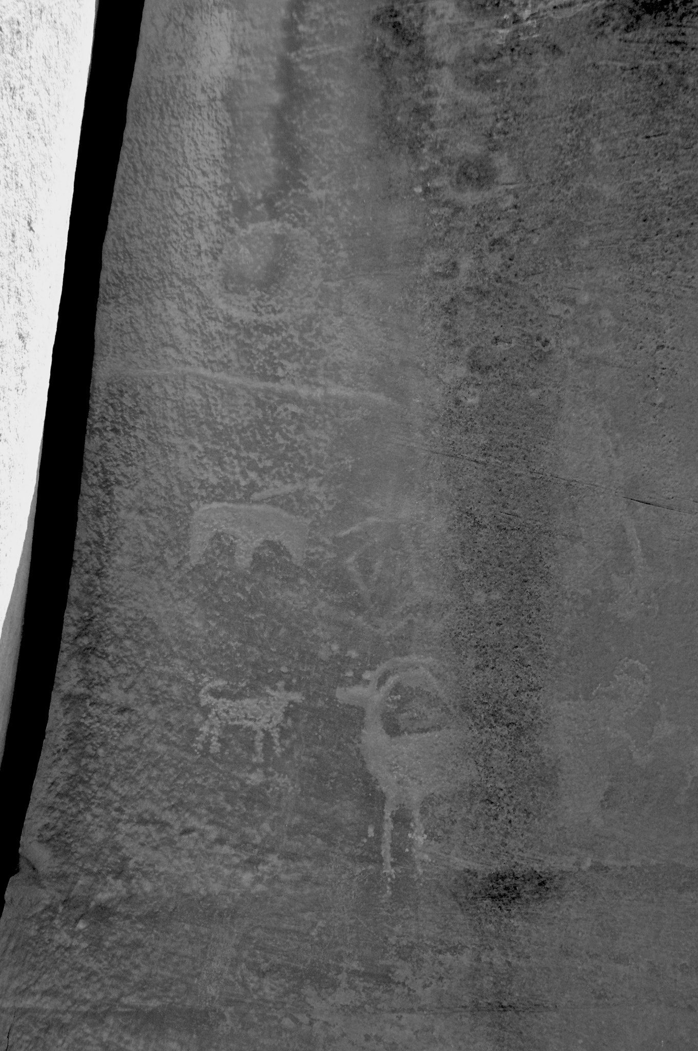 Pentax smc DA 50-200mm F4-5.6 ED sample photo. Petroglyphs, capitol reef, utah photography
