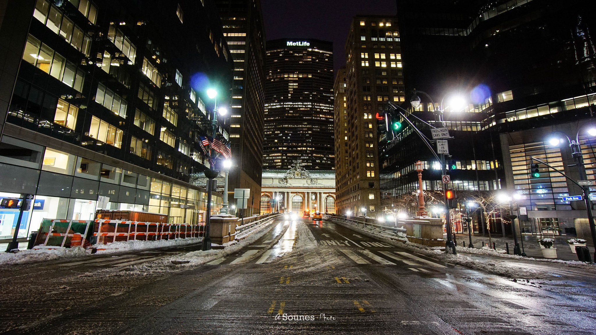 Sony E 10-18mm F4 OSS sample photo. Grand central at night photography