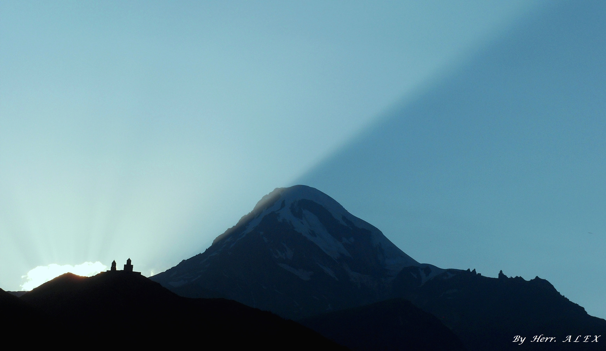 Samsung PL60 / VLUU PL60 /  SL420 sample photo. Sunrise, mount kazbegi, 5047 m. a.s.l. georgia. photography