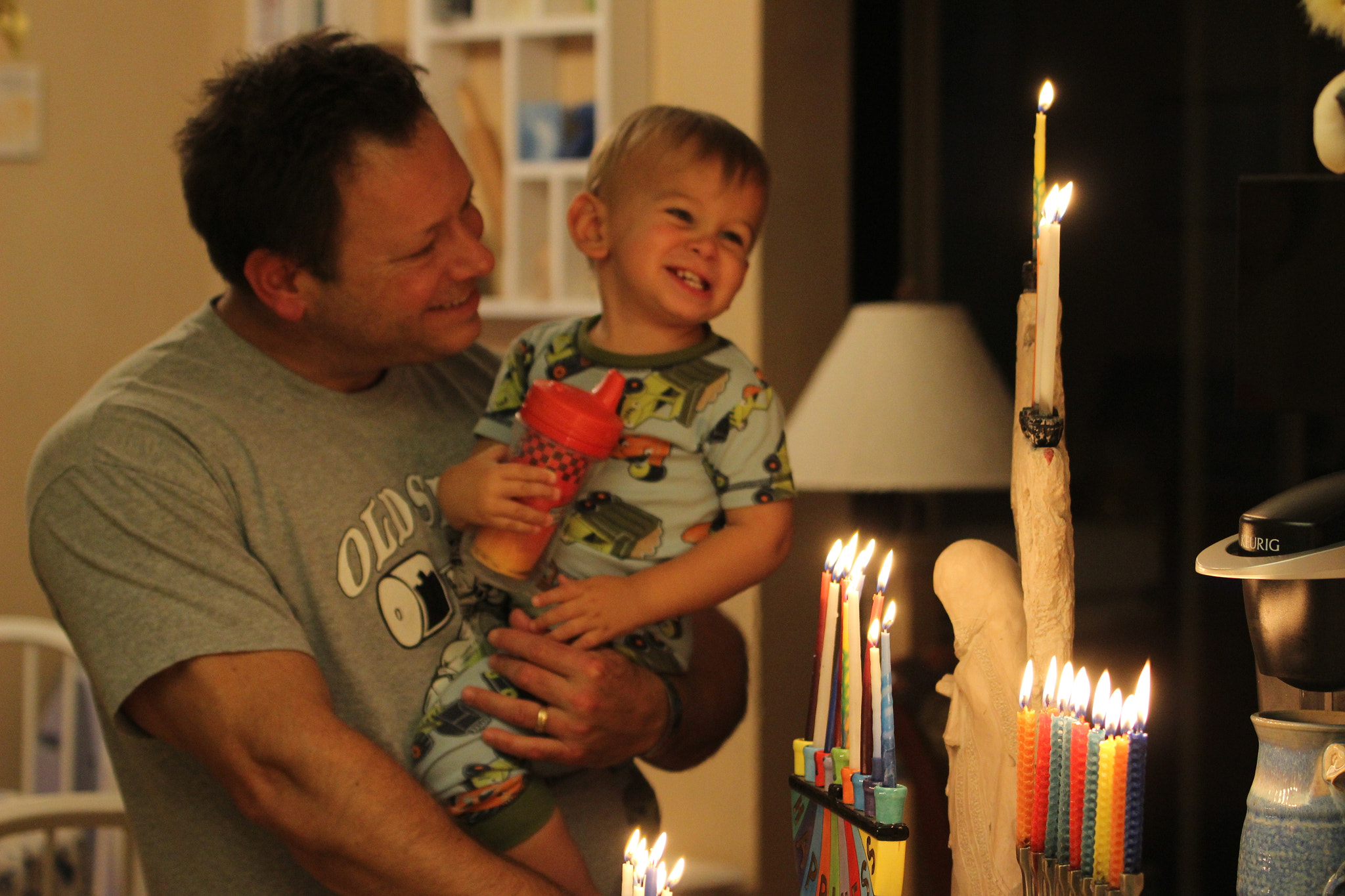 Canon EF 70-300mm F4-5.6L IS USM sample photo. Putting the fun in hanukkah photography