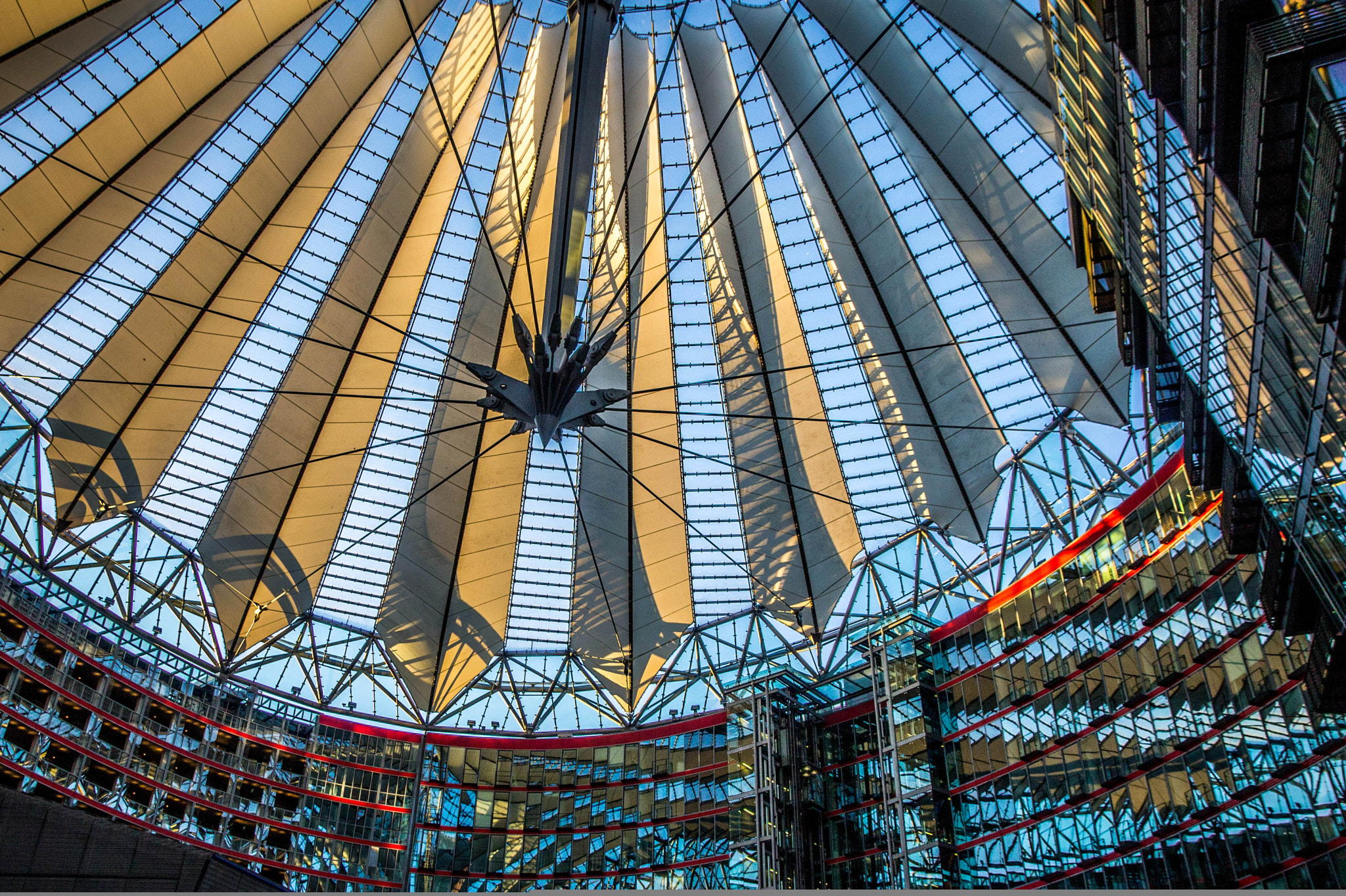Sigma 17-70mm F2.8-4 DC Macro OS HSM sample photo. Sony center, kemperplatz, berlín photography