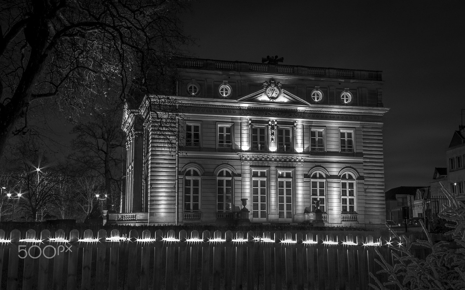 Canon EF 28-135mm F3.5-5.6 IS USM sample photo. Mairie montmorency photography