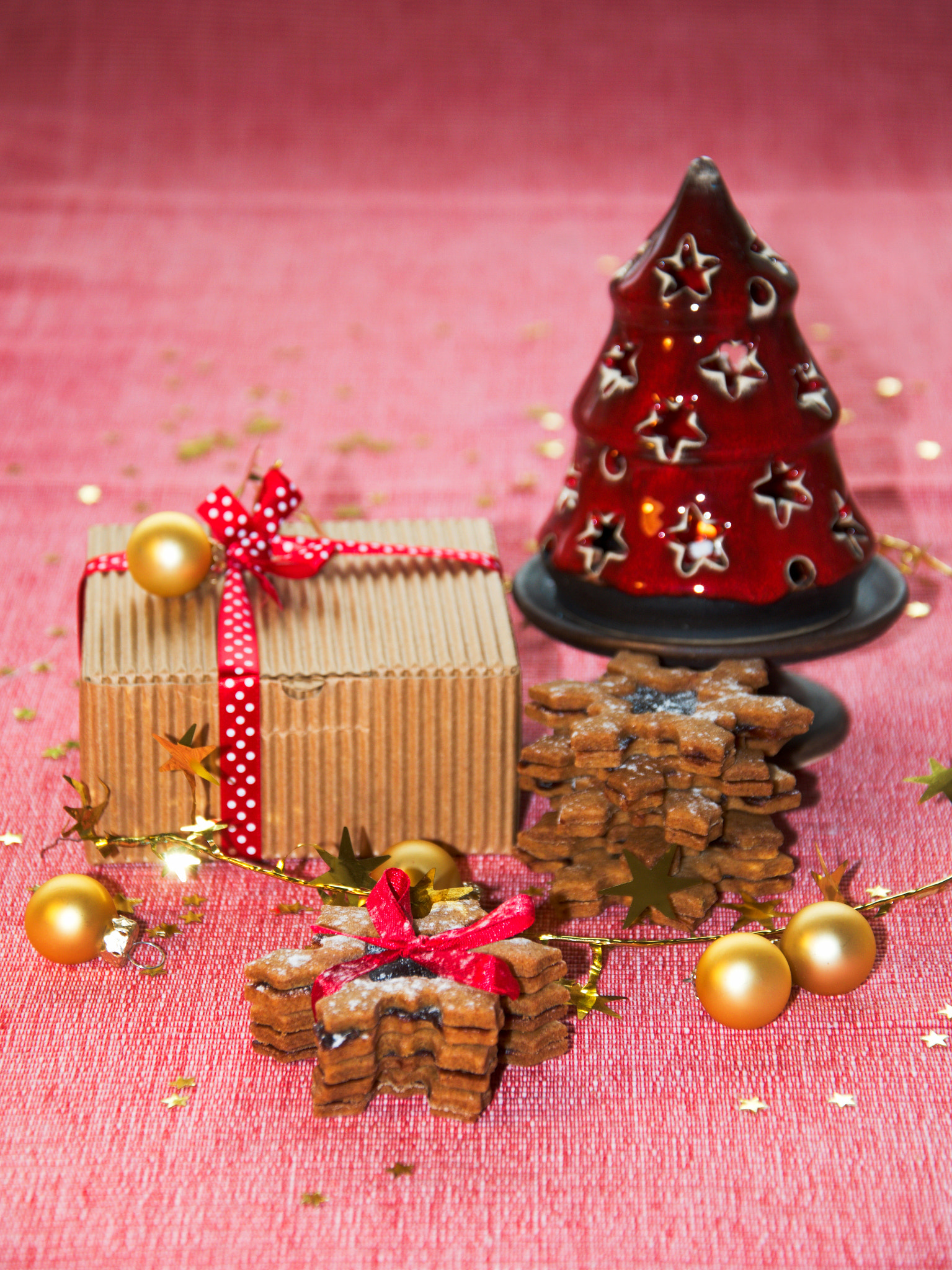 18.00 - 105.00 mm f/3.5 - 5.6 sample photo. Christmas cookies photography