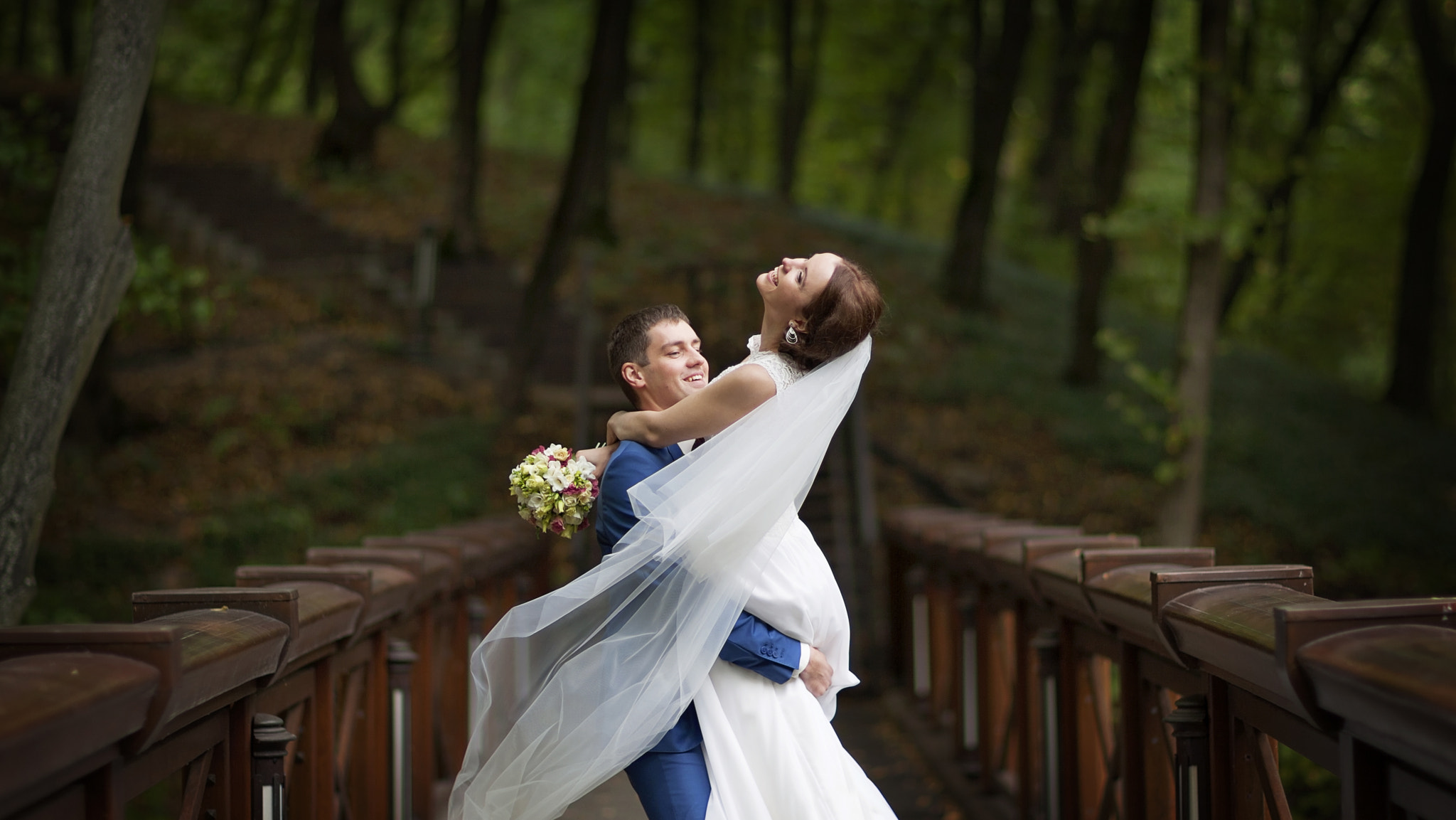 Canon EOS-1D Mark III sample photo. Happiness photography