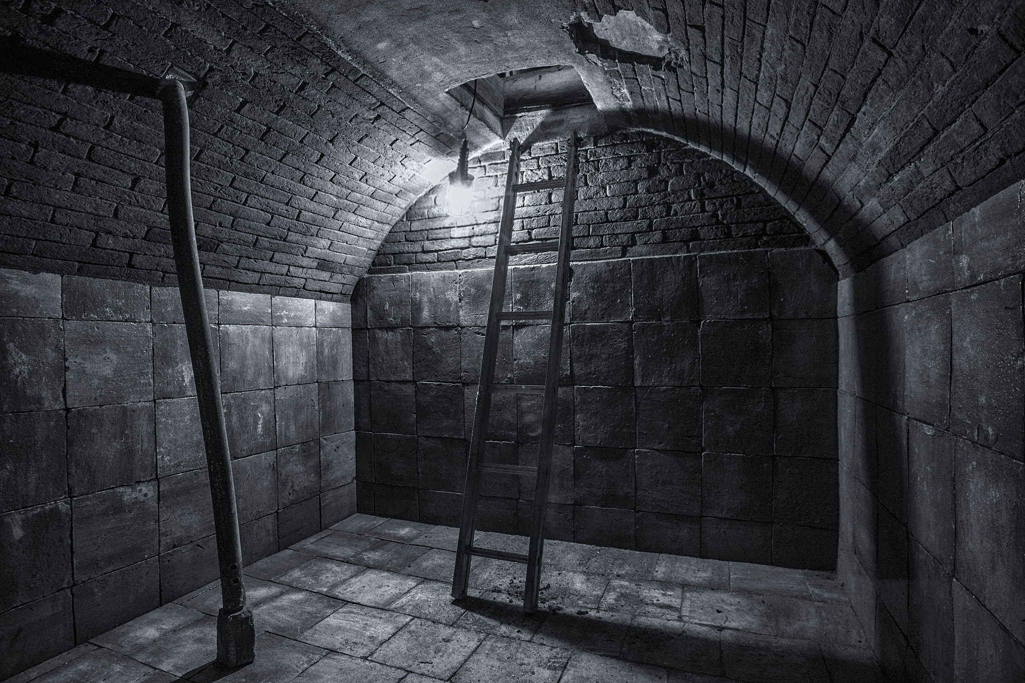 Sigma 17-35mm f/2.8-4 EX DG Aspherical HSM sample photo. The ancient water cellar from the 18th last century photography