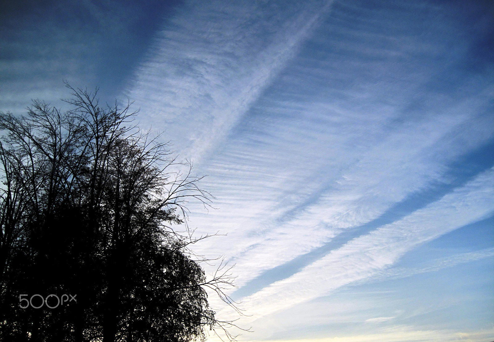 Canon PowerShot SD990 IS (Digital IXUS 980 IS / IXY Digital 3000 IS) sample photo. Sky in sunset. photography