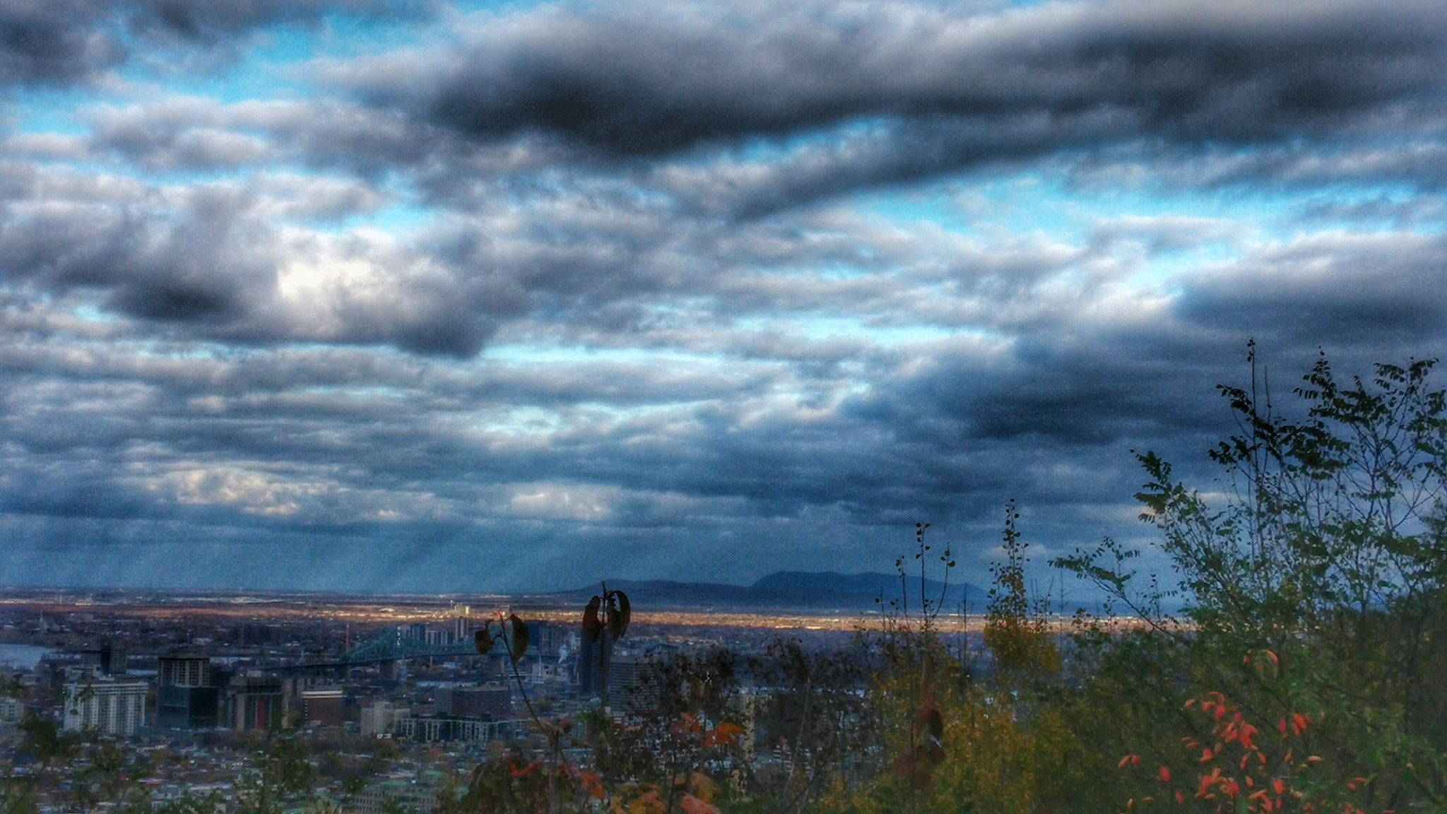 LG D80 sample photo. The night is coming. montreal, canada. photography