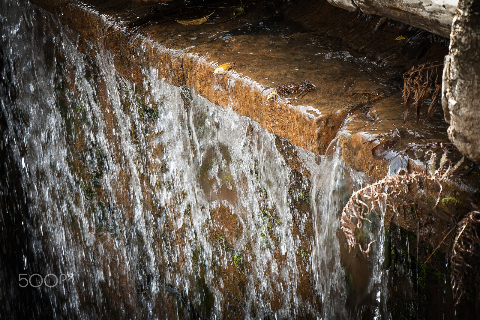 Canon EOS 1000D (EOS Digital Rebel XS / EOS Kiss F) sample photo. Magical water photography