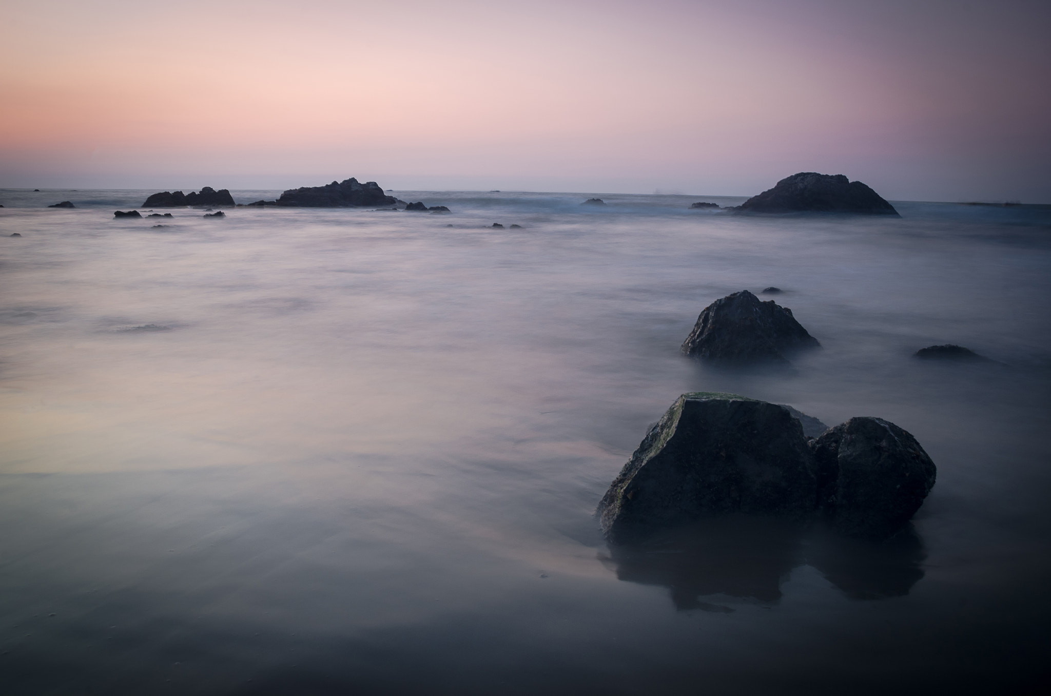 Nikon D7000 + Sigma 18-125mm F3.8-5.6 DC OS HSM sample photo. Calm sea photography