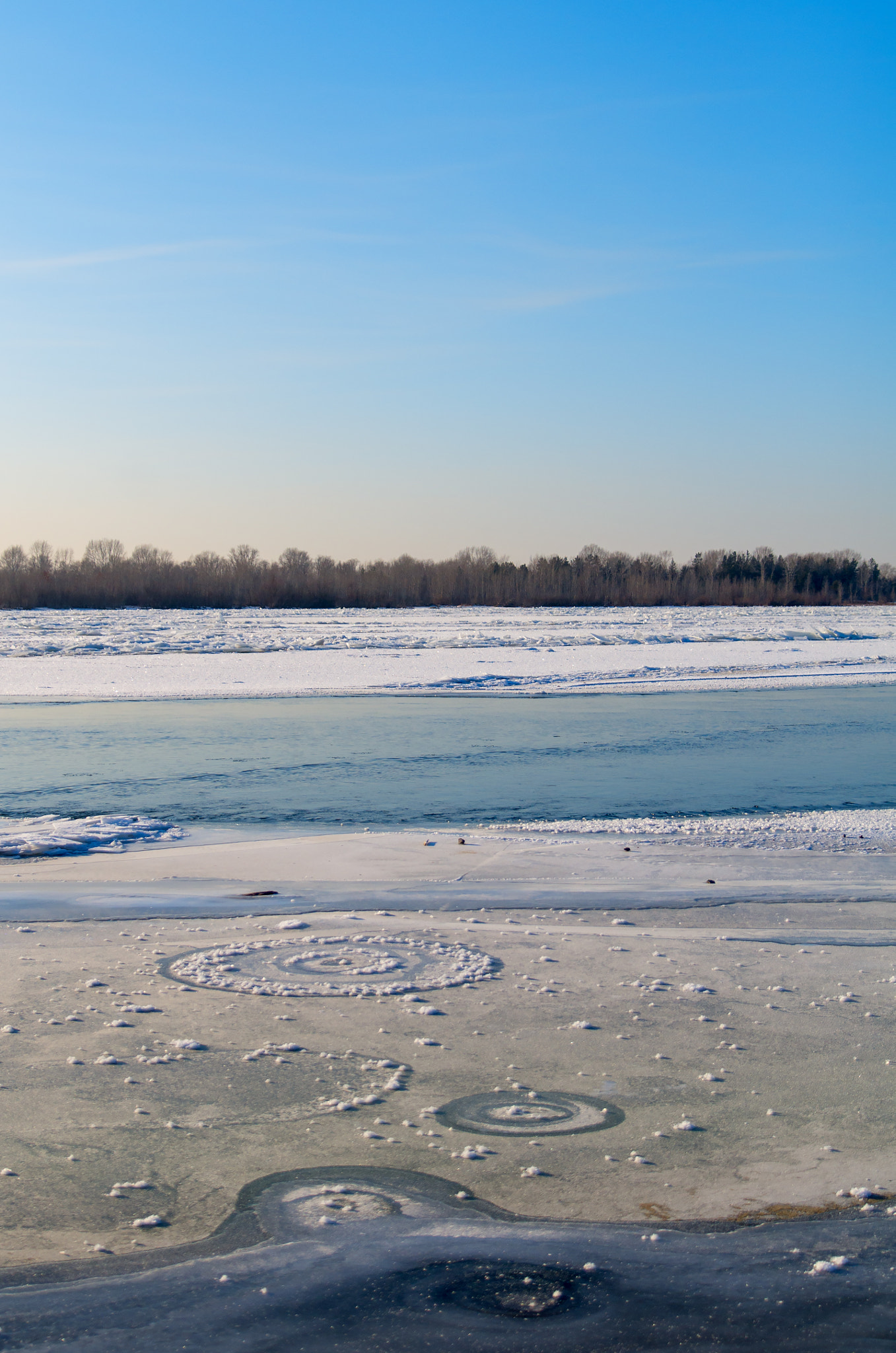 Pentax K-500 sample photo. Aliens  love ice fishing too photography
