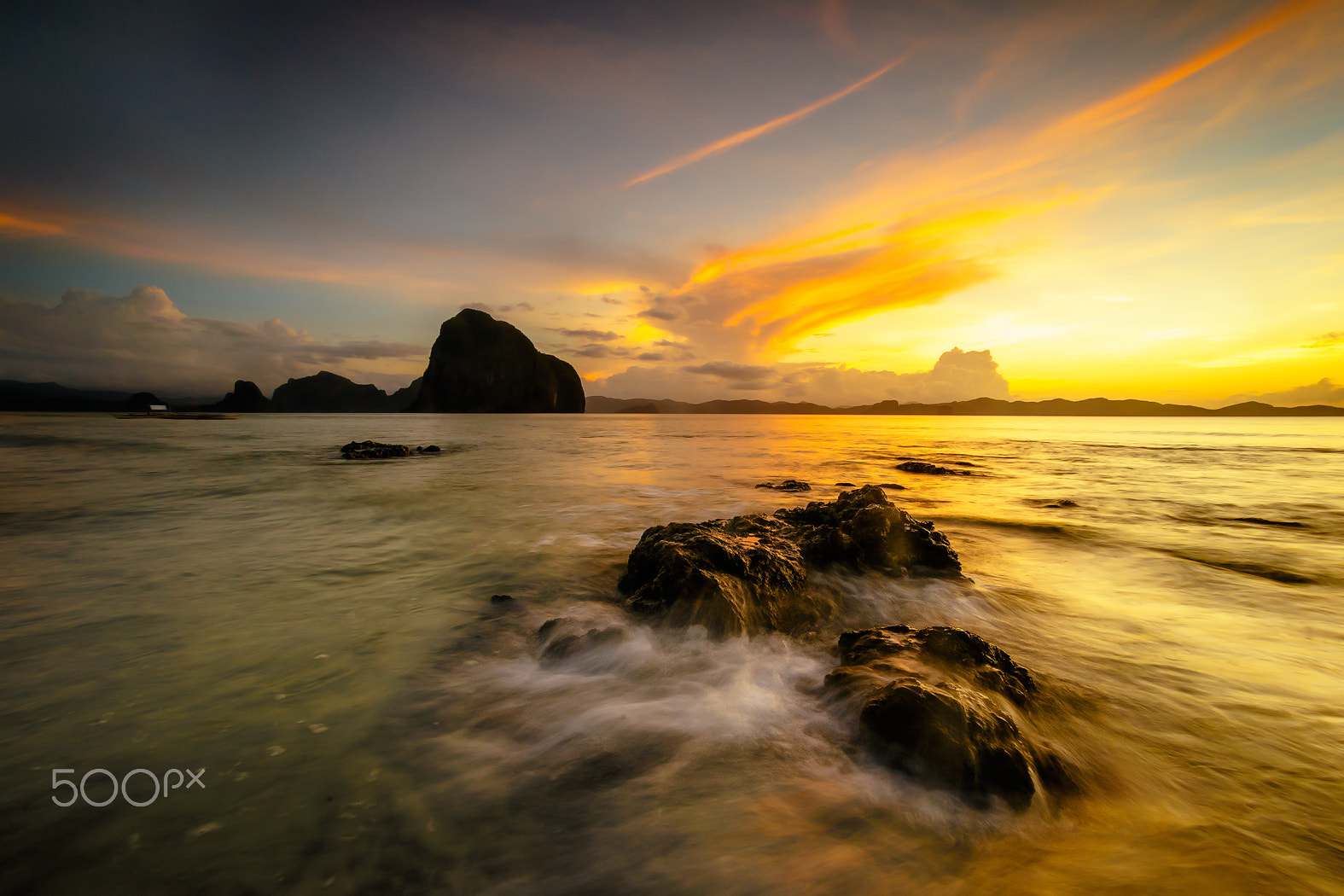 Sony Alpha DSLR-A850 + Minolta AF 17-35mm F2.8-4 (D) sample photo. El nido | palawan photography