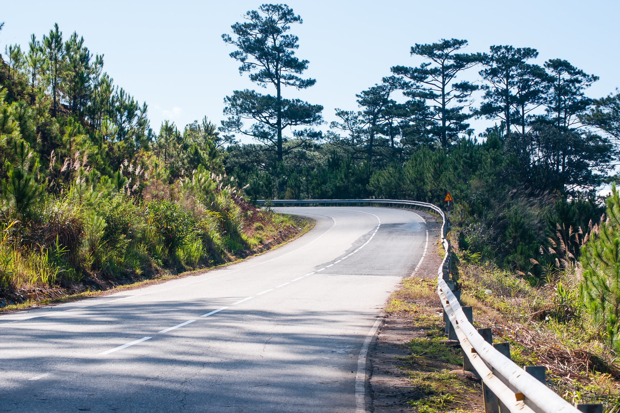 Sony DT 55-200mm F4-5.6 SAM sample photo. Way from da lat to nha trang, vietnam photography