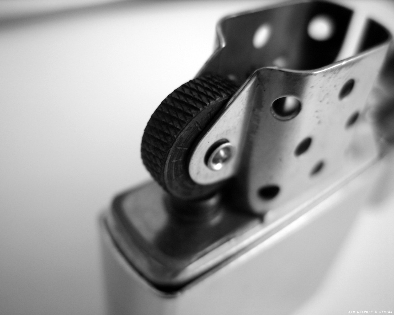 Samsung Digimax L85 sample photo. Zippo photography