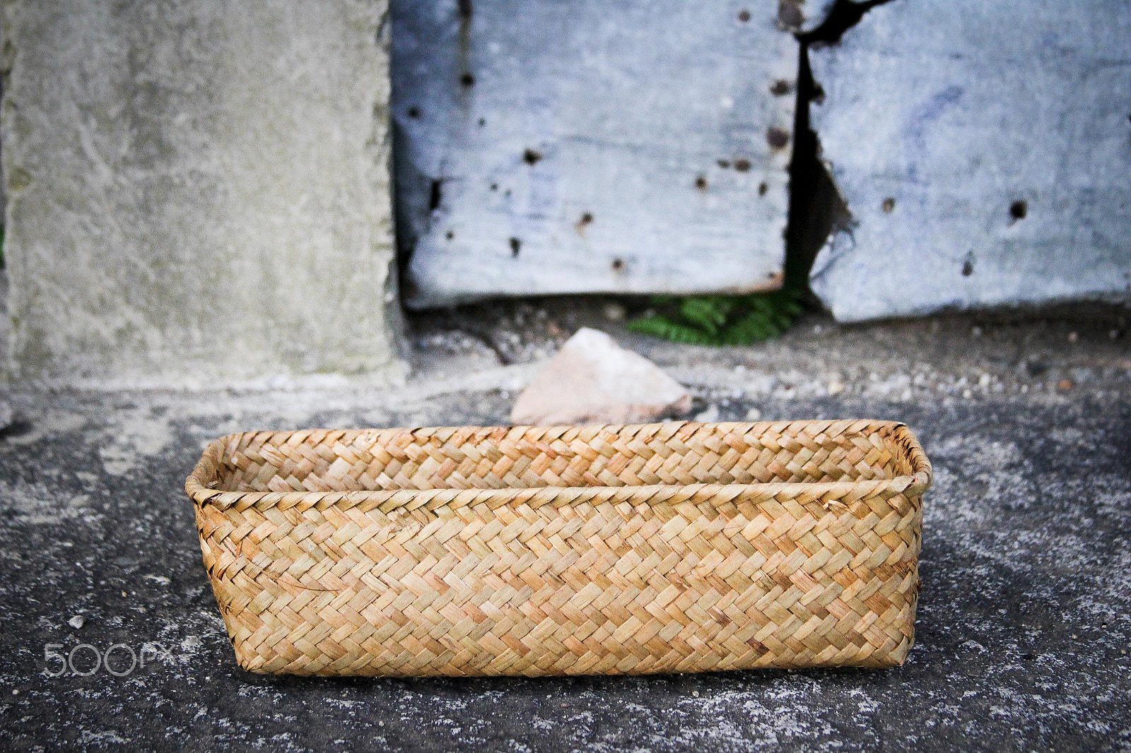 Canon EF 28-135mm F3.5-5.6 IS USM sample photo. Minimal photography