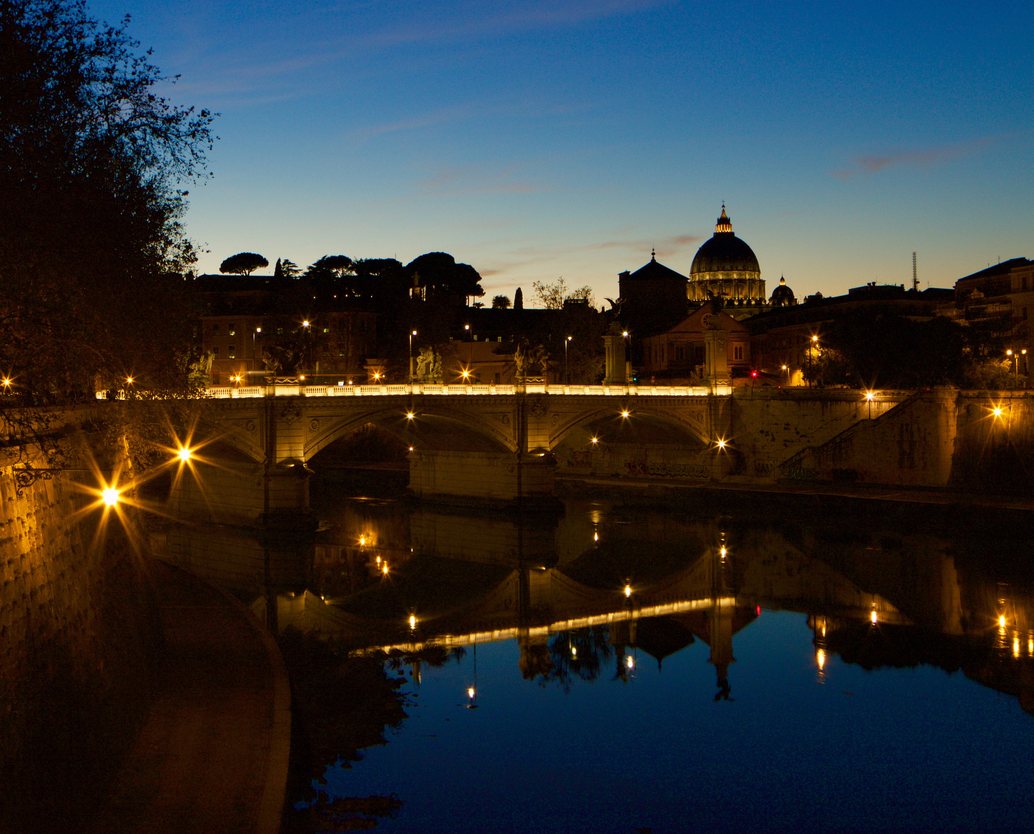 Canon TS-E 24.0mm f/3.5 L II sample photo. Rome at twilight photography