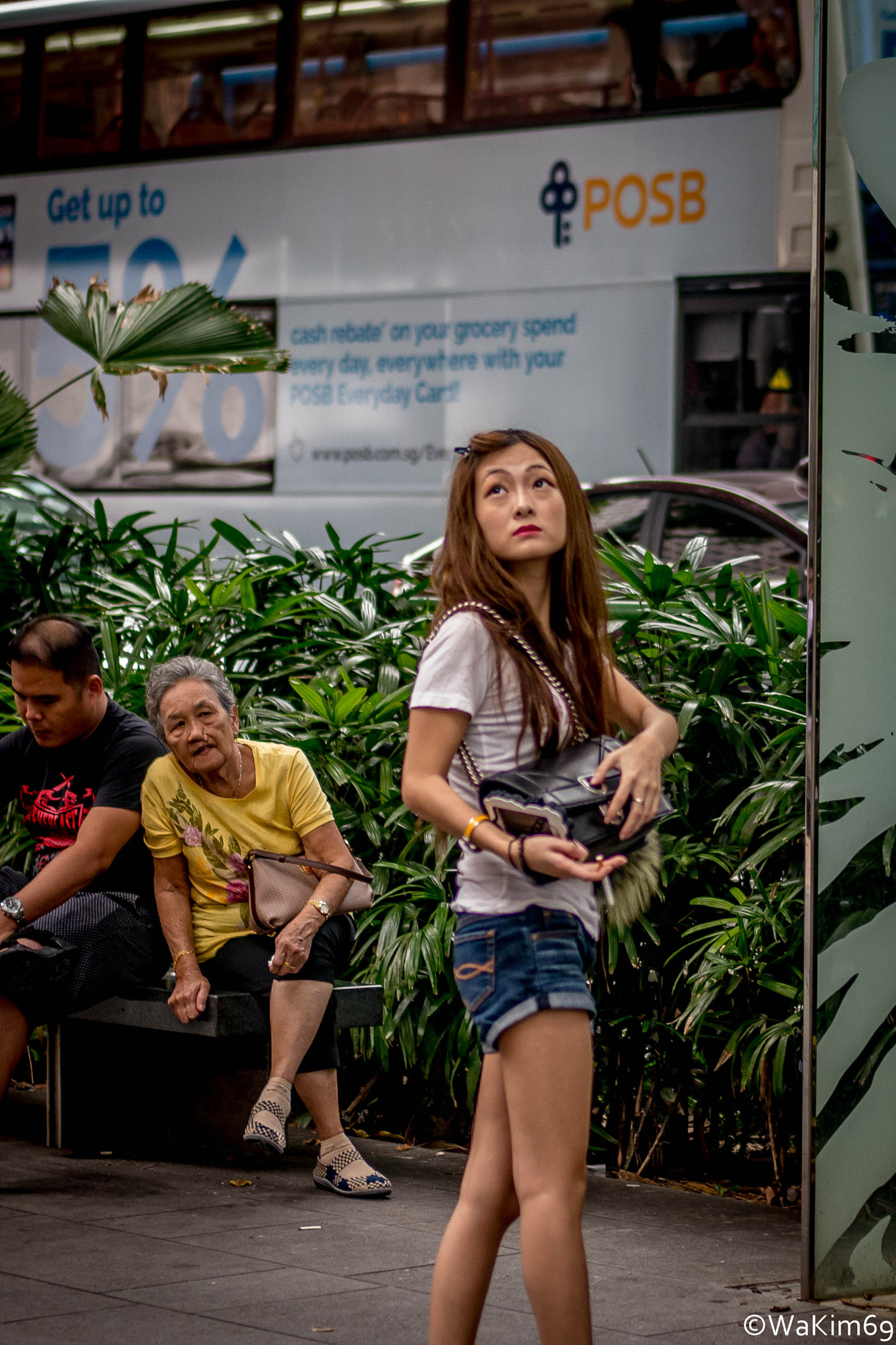 Panasonic Lumix DMC-G5 sample photo. Avoiding an old lady's stare... photography