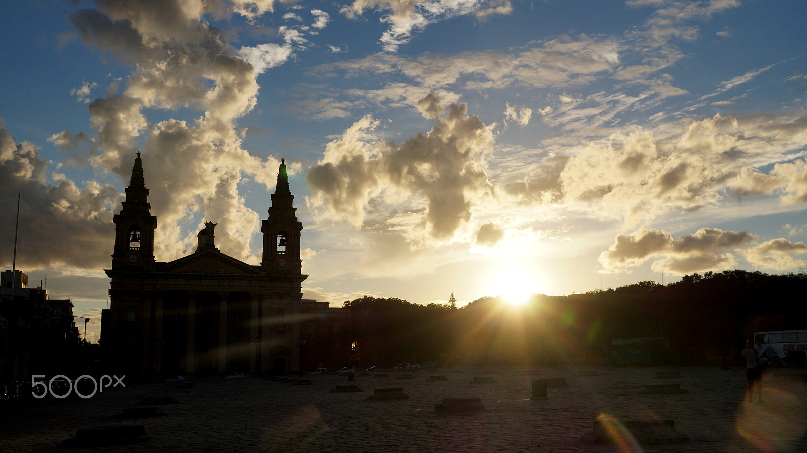 Sony DT 16-105mm F3.5-5.6 sample photo. Crazy sky photography