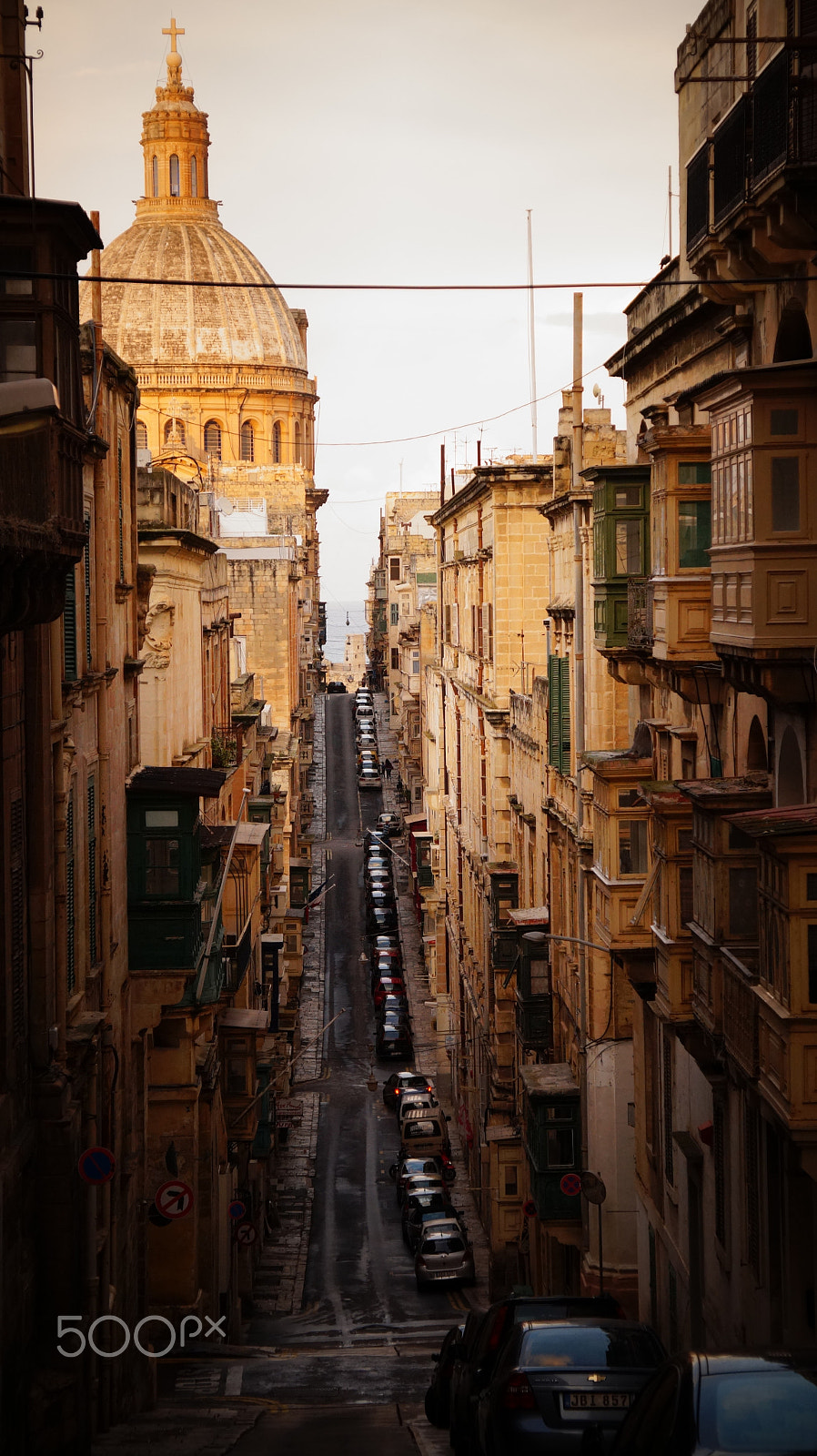 Sony DT 16-105mm F3.5-5.6 sample photo. Valetta ii photography