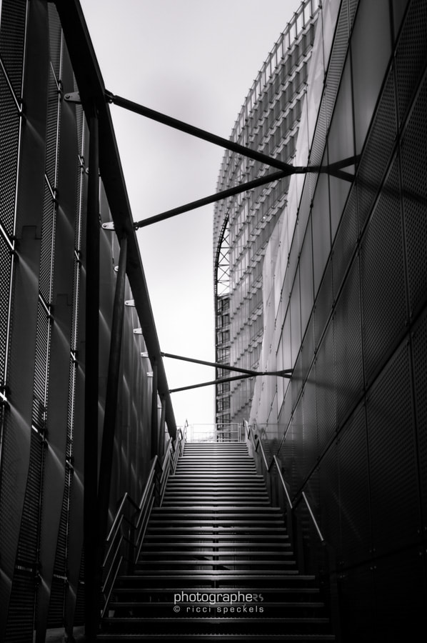 Nikon AF-S Nikkor 14-24mm F2.8G ED sample photo. Staircase photography