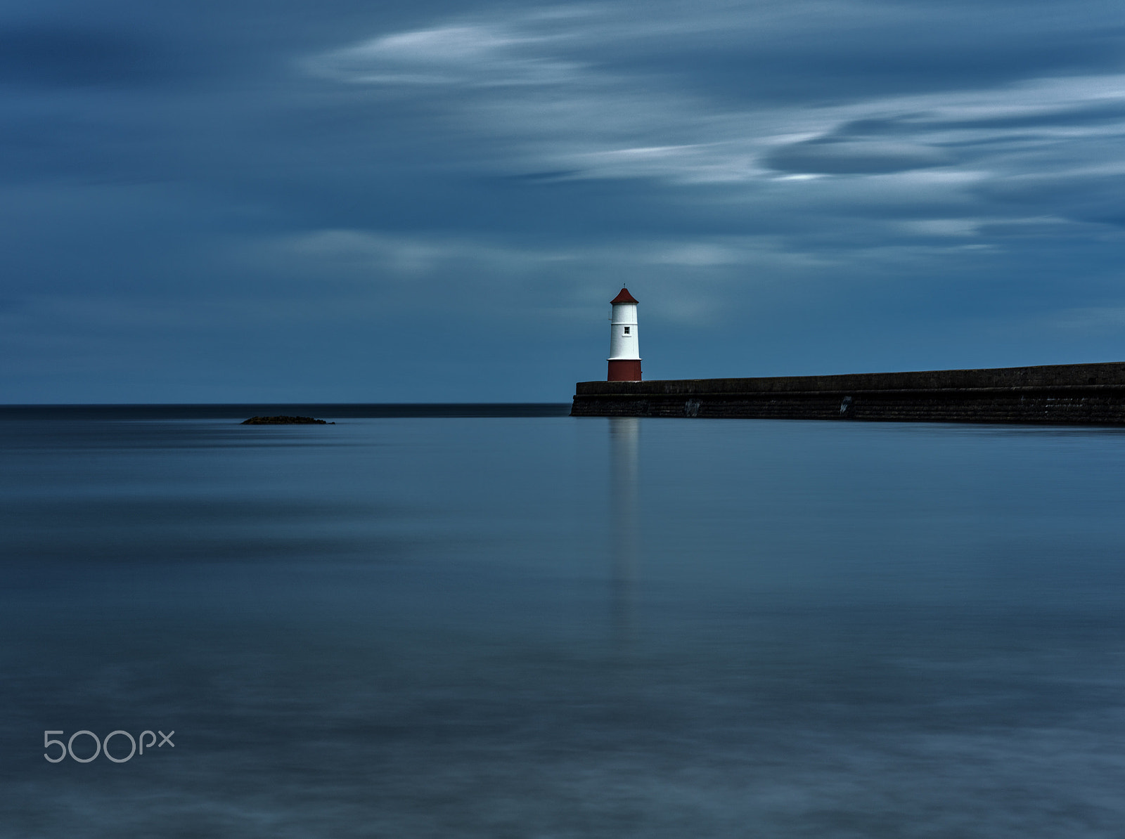 Pentax 645Z + smc PENTAX-FA 645 Macro 120mm F4 sample photo. White lighthouse photography
