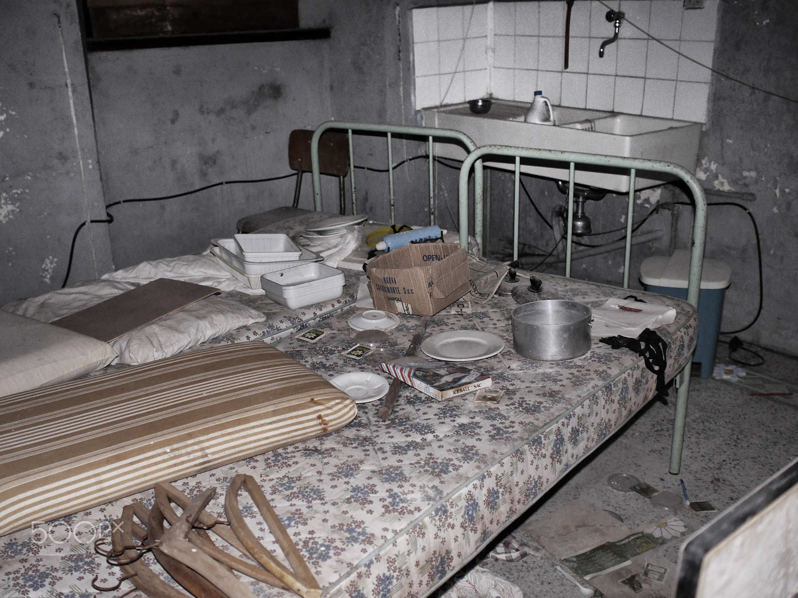 Panasonic Lumix DMC-GH3 sample photo. Abandoned summer school for children photography