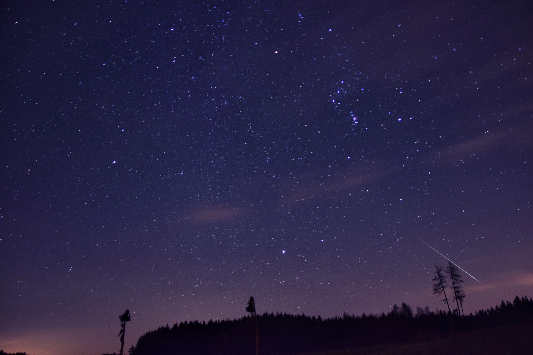 Sigma 17-70mm F2.8-4 DC Macro OS HSM sample photo. Shooting stars photography