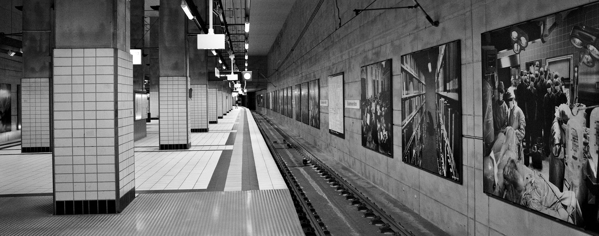 Canon EF-S 18-135mm F3.5-5.6 IS STM sample photo. U bahn frankfurt photography