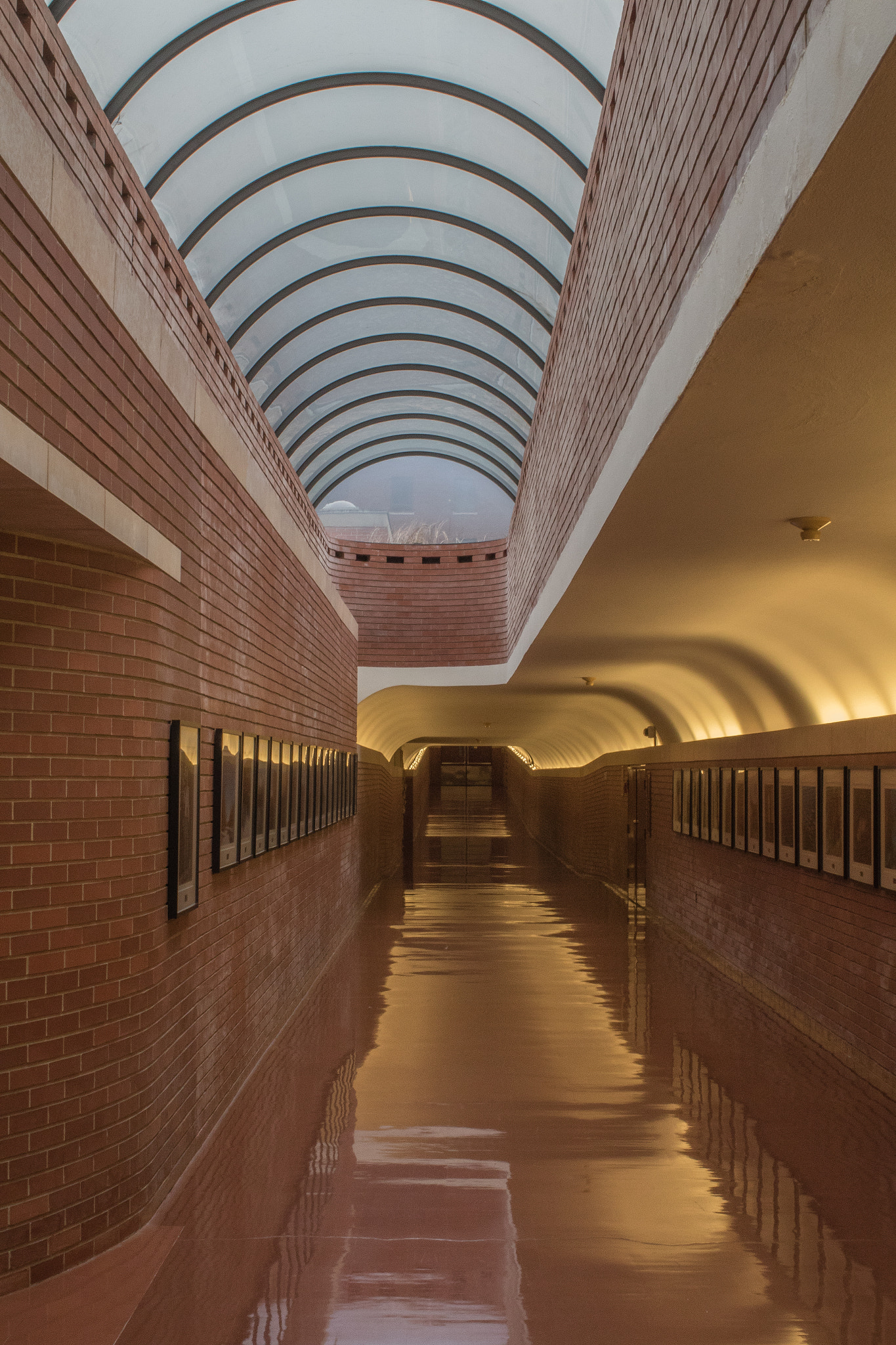 Canon EF 35mm F1.4L USM sample photo. Scjohnson building photography
