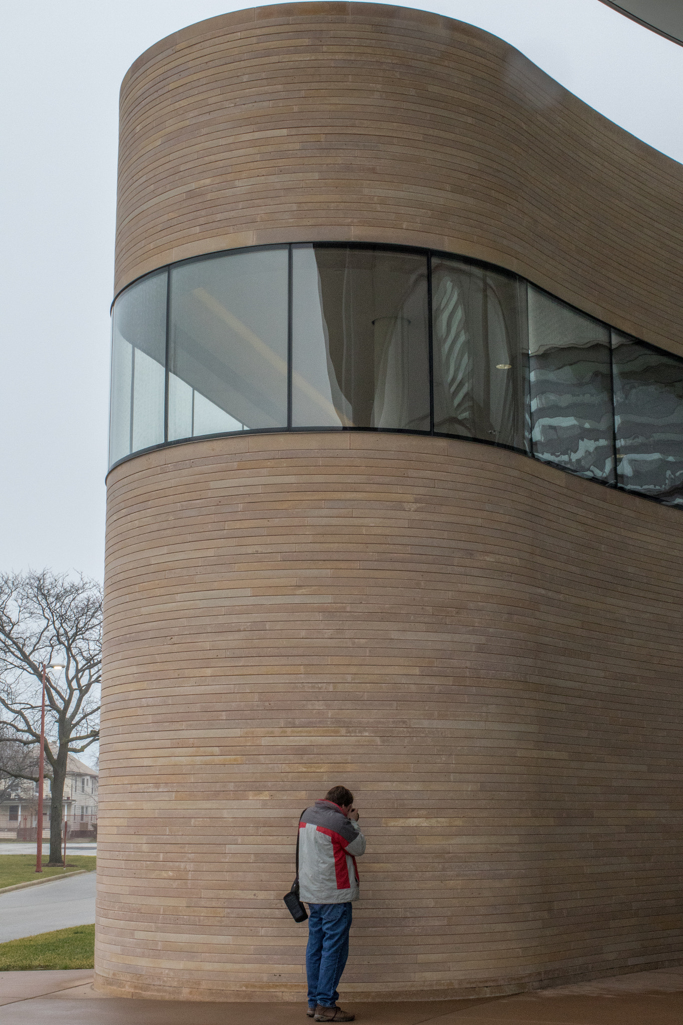 Canon EF 35mm F1.4L USM sample photo. Scjohnson building photography