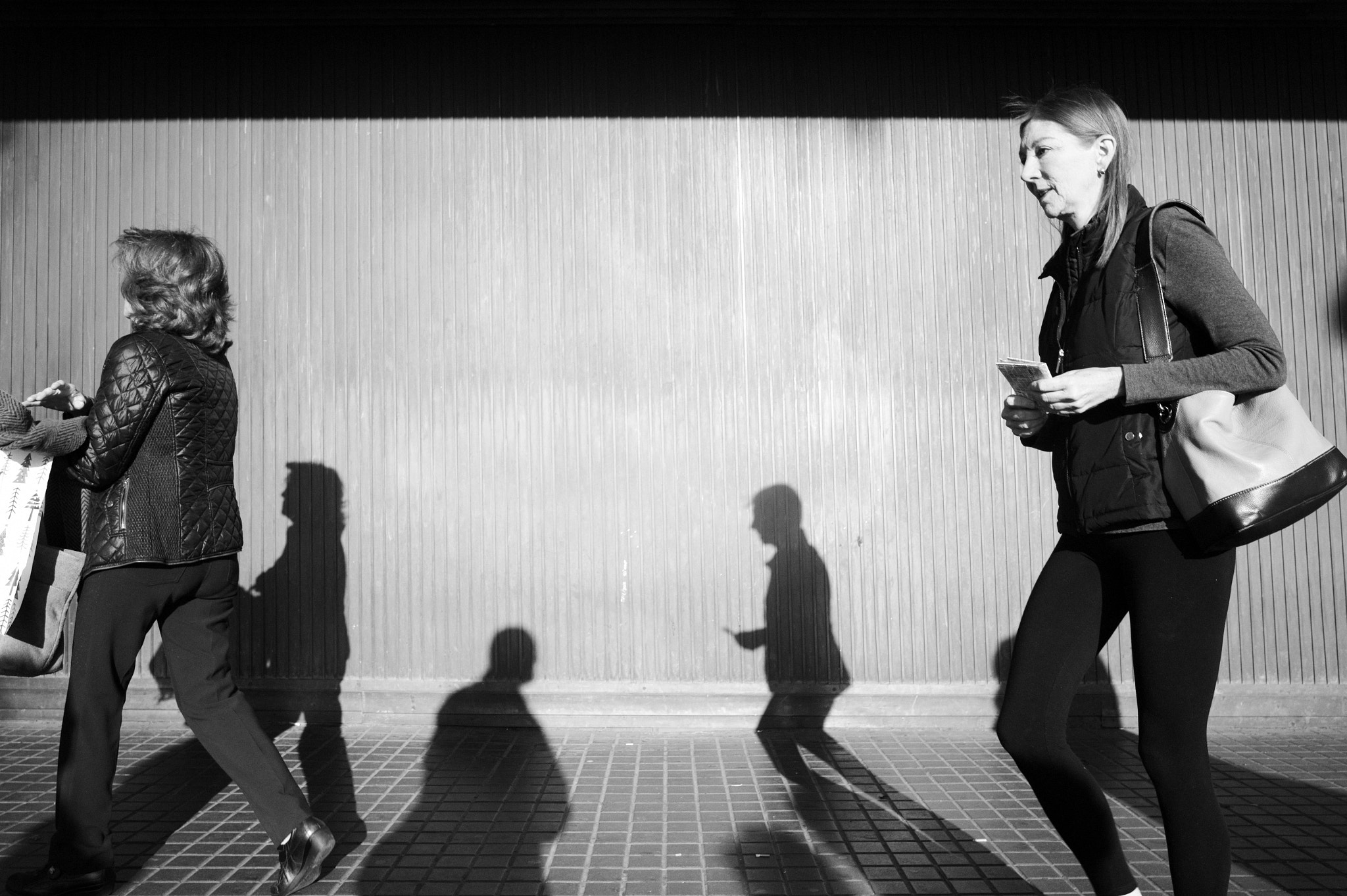 Leica Summicron-M 28mm F2 ASPH sample photo. Line dance photography