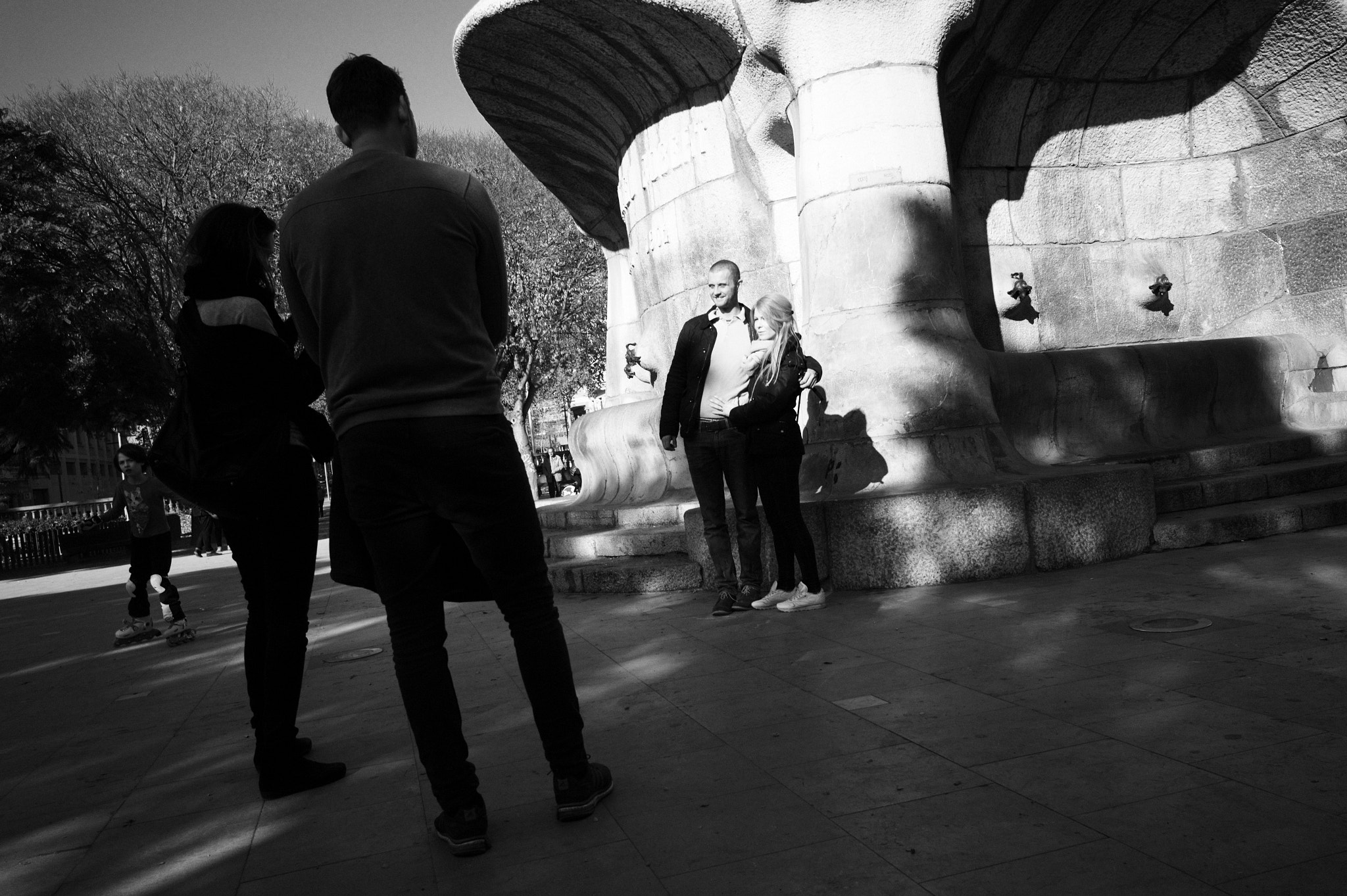 Leica M9 + Leica Summicron-M 28mm F2 ASPH sample photo. Pose photography