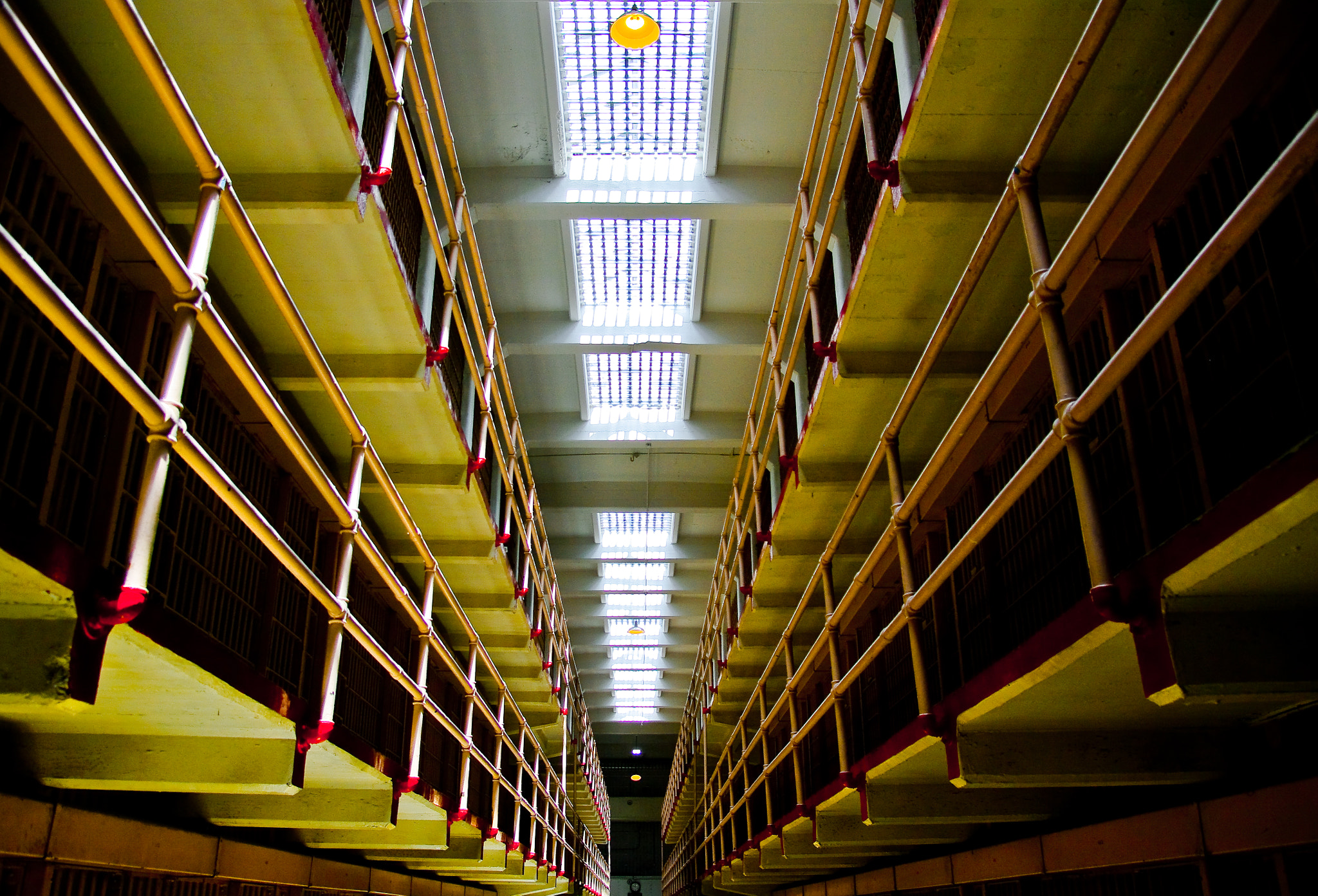 Pentax smc DA 17-70mm F4.0 AL (IF) SDM sample photo. Inside alcatraz photography