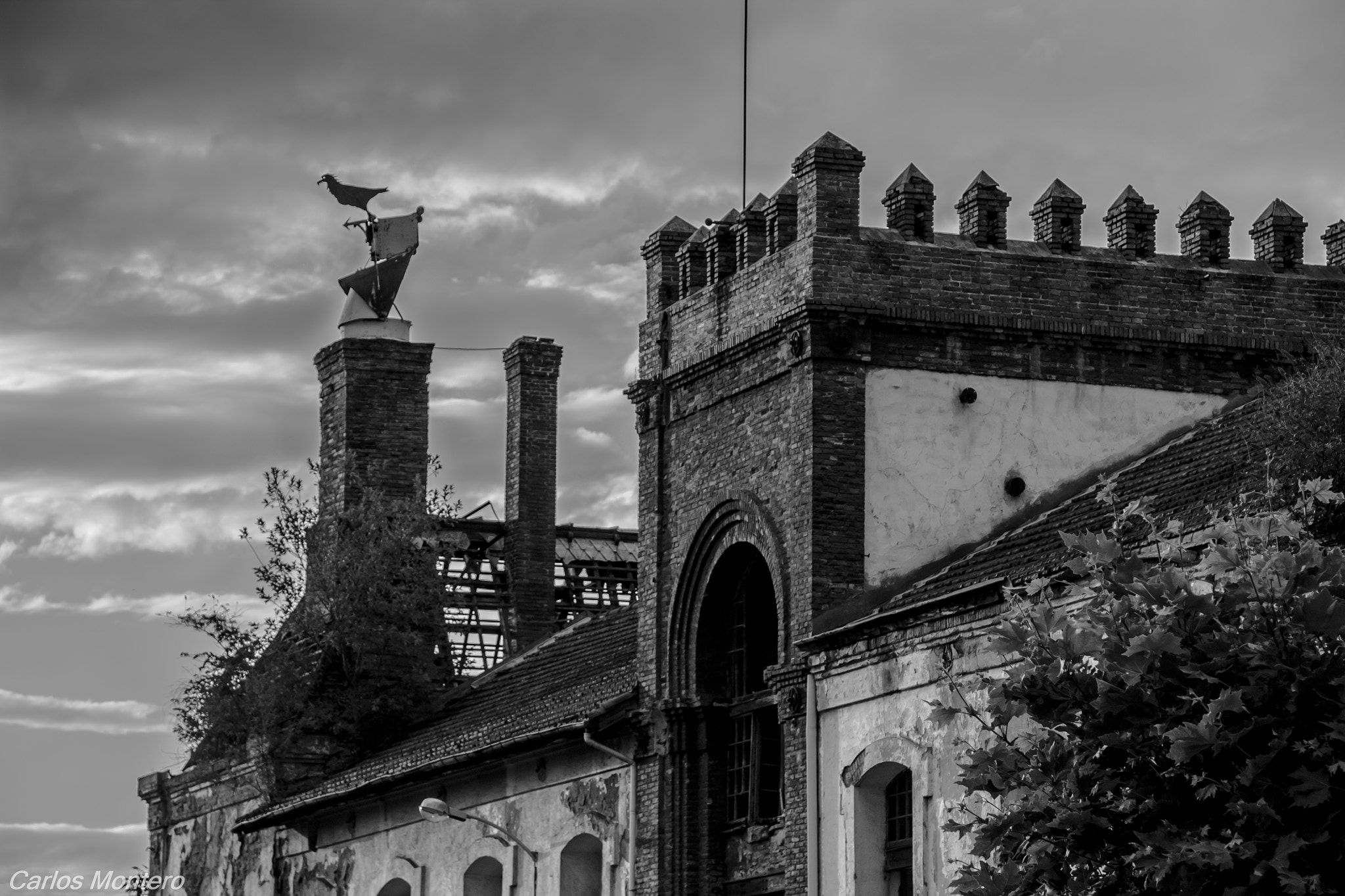 Sigma 18-125mm F3.8-5.6 DC OS HSM sample photo. La vieja fabrica photography