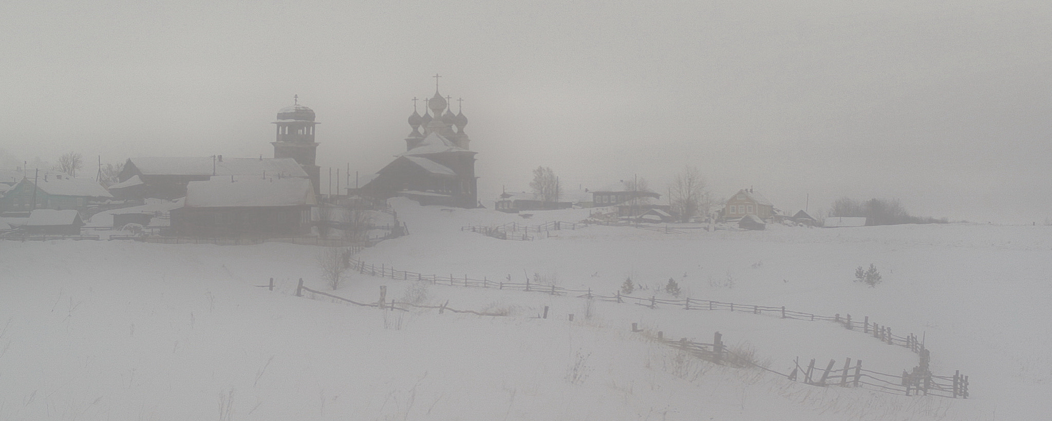 Pentax K10D + Pentax smc DA 40mm F2.8 Limited sample photo. Winter landscape photography