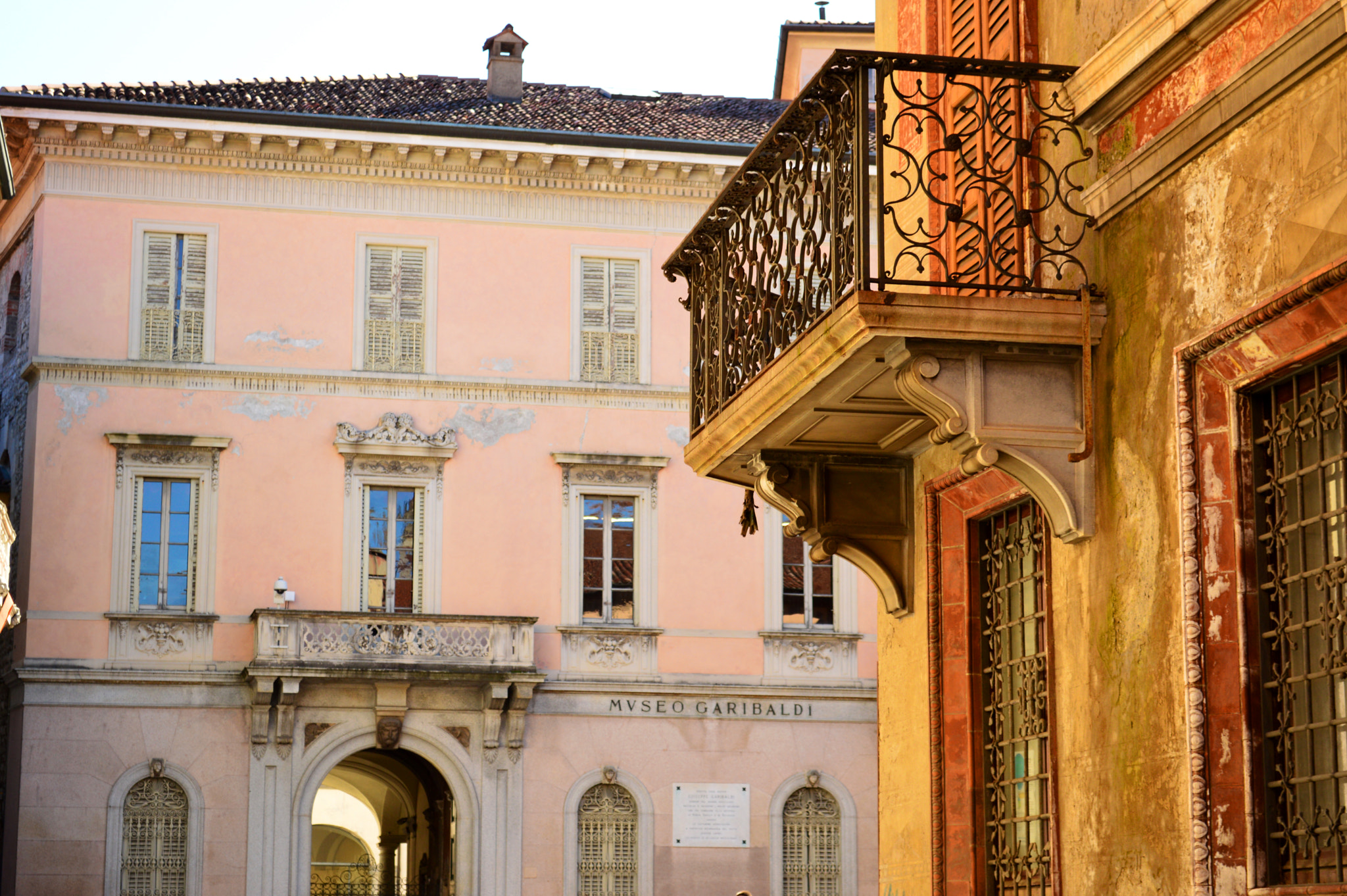 Nikon D3200 + Sigma 50mm F1.4 EX DG HSM sample photo. Balconies of italy photography